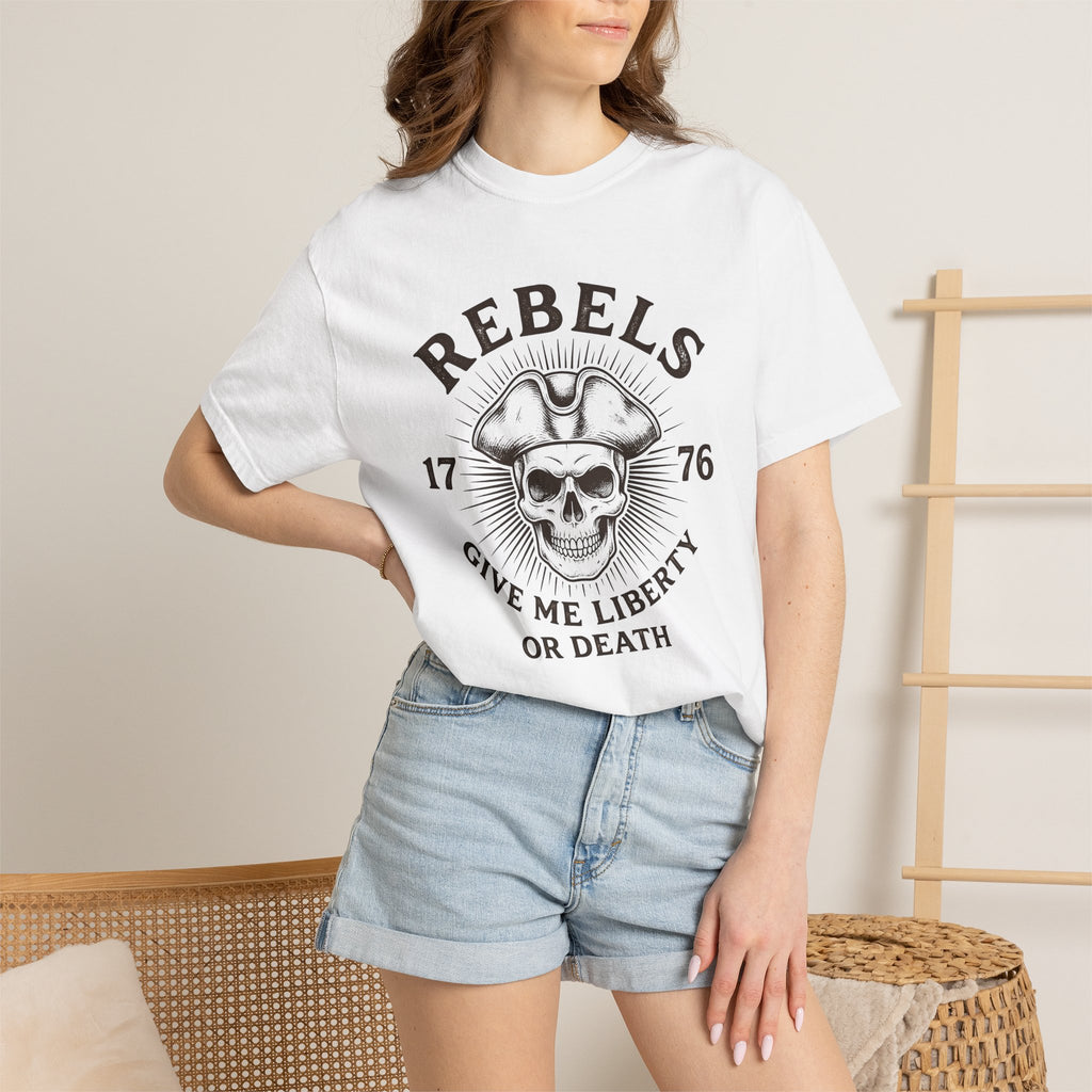 Skull Colonial Hat Shirt America Freedom Gift Women Hand Drawn Tee Skull Hat T-Shirt Patriot Fan Hand Drawn Tshirt Liberty Graphic Sketch