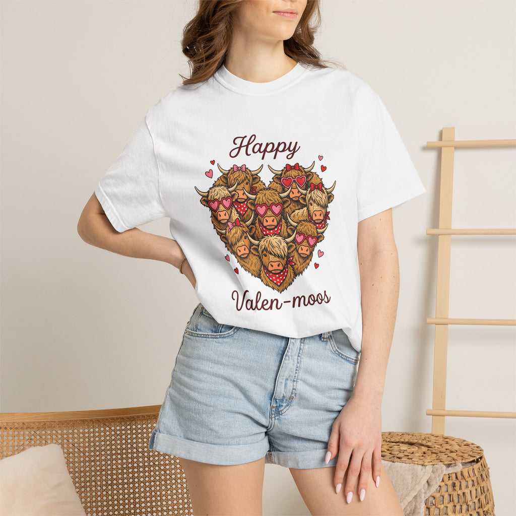 Highland Cows Shirt St Valentines Day Animal Gift Women Cartoon Tee Cow T-Shirt Valentine Fan Comic Tshirt Creature Graphic Vintage Heart