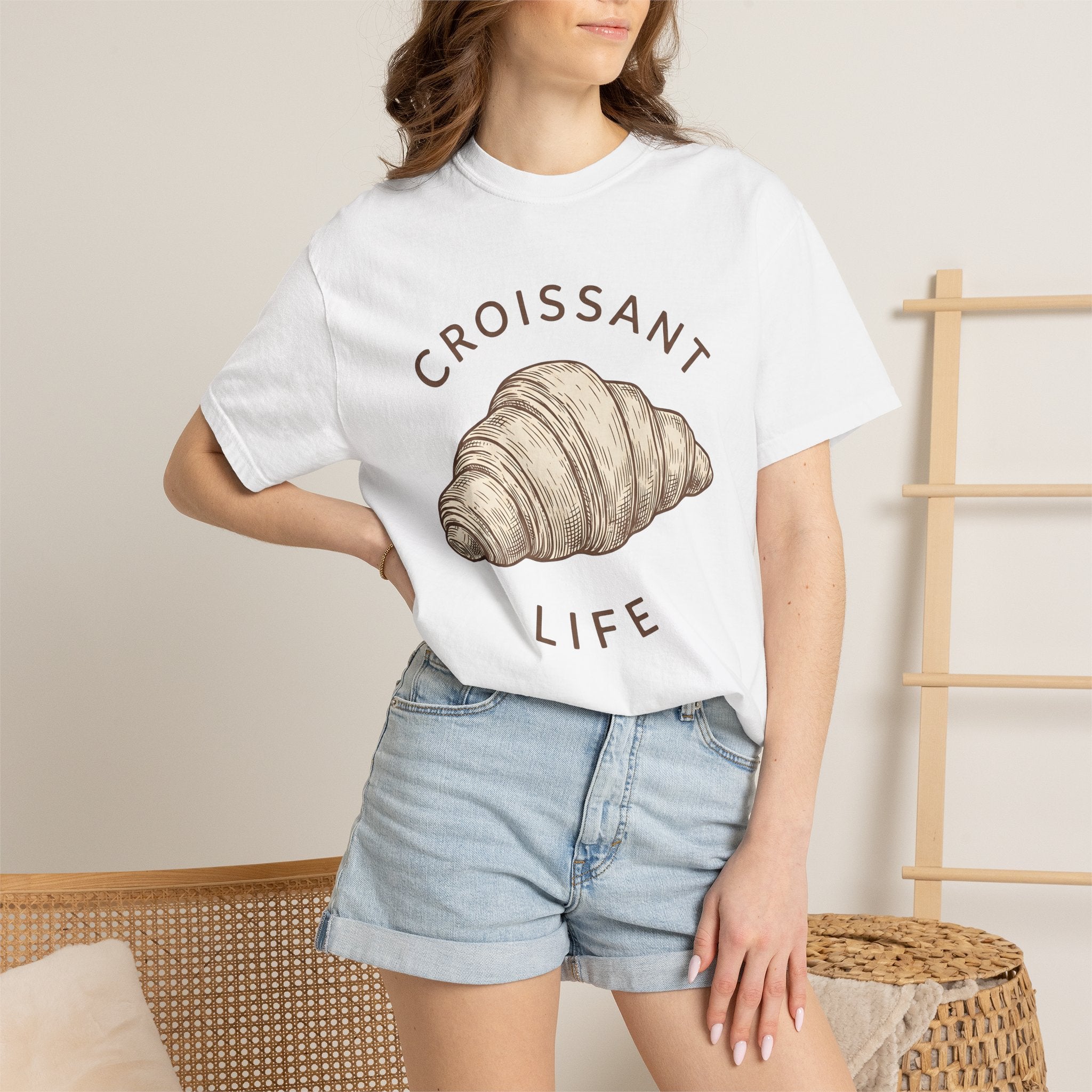 Croissant Graphic Shirt Desserts Bakery Gift Women Vintage Tee Croissant T-Shirt Dessert Fan Retro Tshirt Bakery Graphic Hand Drawn Pastry