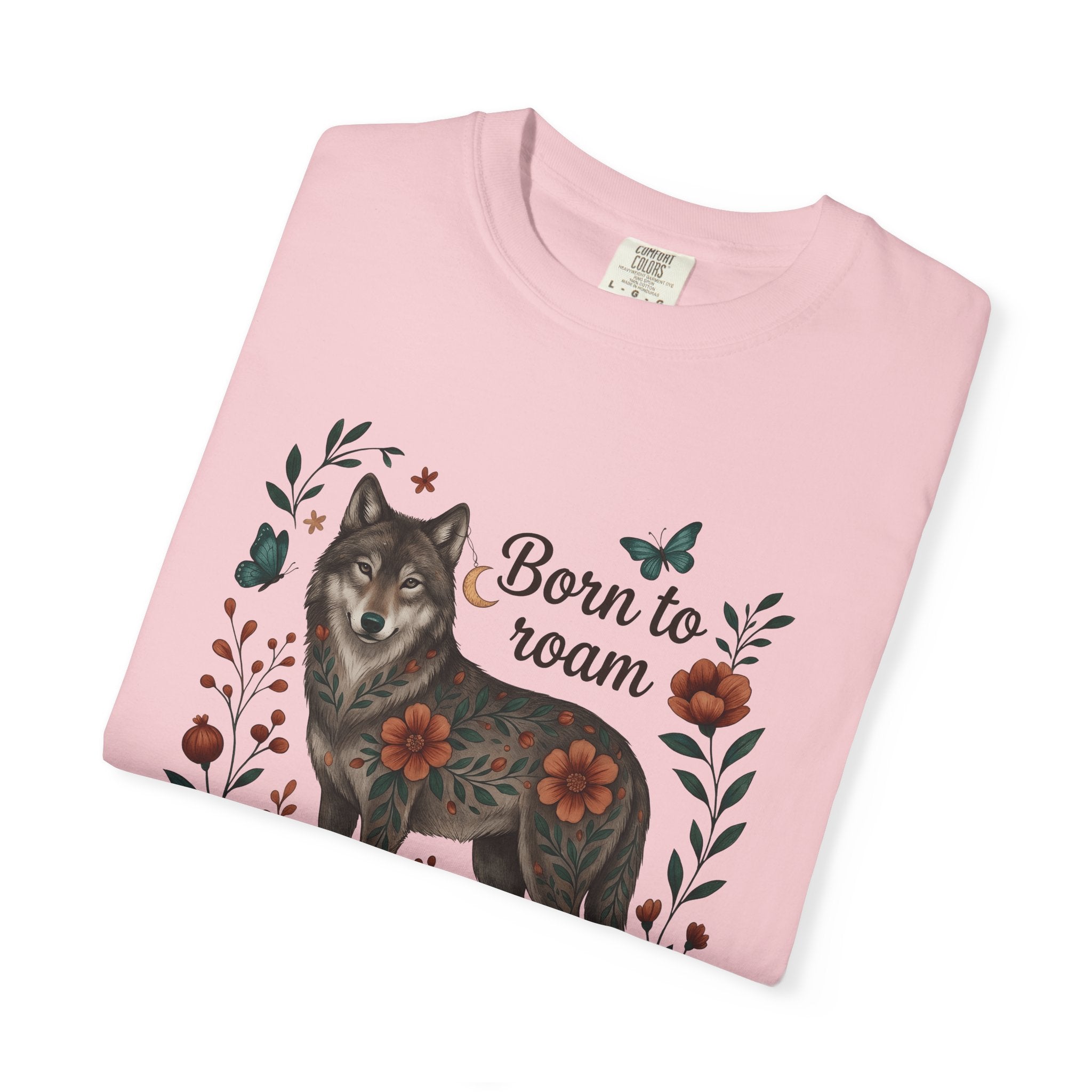 Wolf Flower Shirt Animals & Flowers Outdoors Gift Women Bohemian Tee Wildflower T-Shirt Wildlife Fan Nature Graphic Tshirt Retro Moth Tshirt