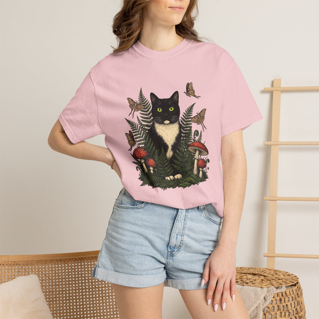Black Cat Shirt Cat Environment Gift Women Garden Tee Cat T-Shirt Feline Fan Whimsy Graphic Conservation Illustration Classic Mushrooms