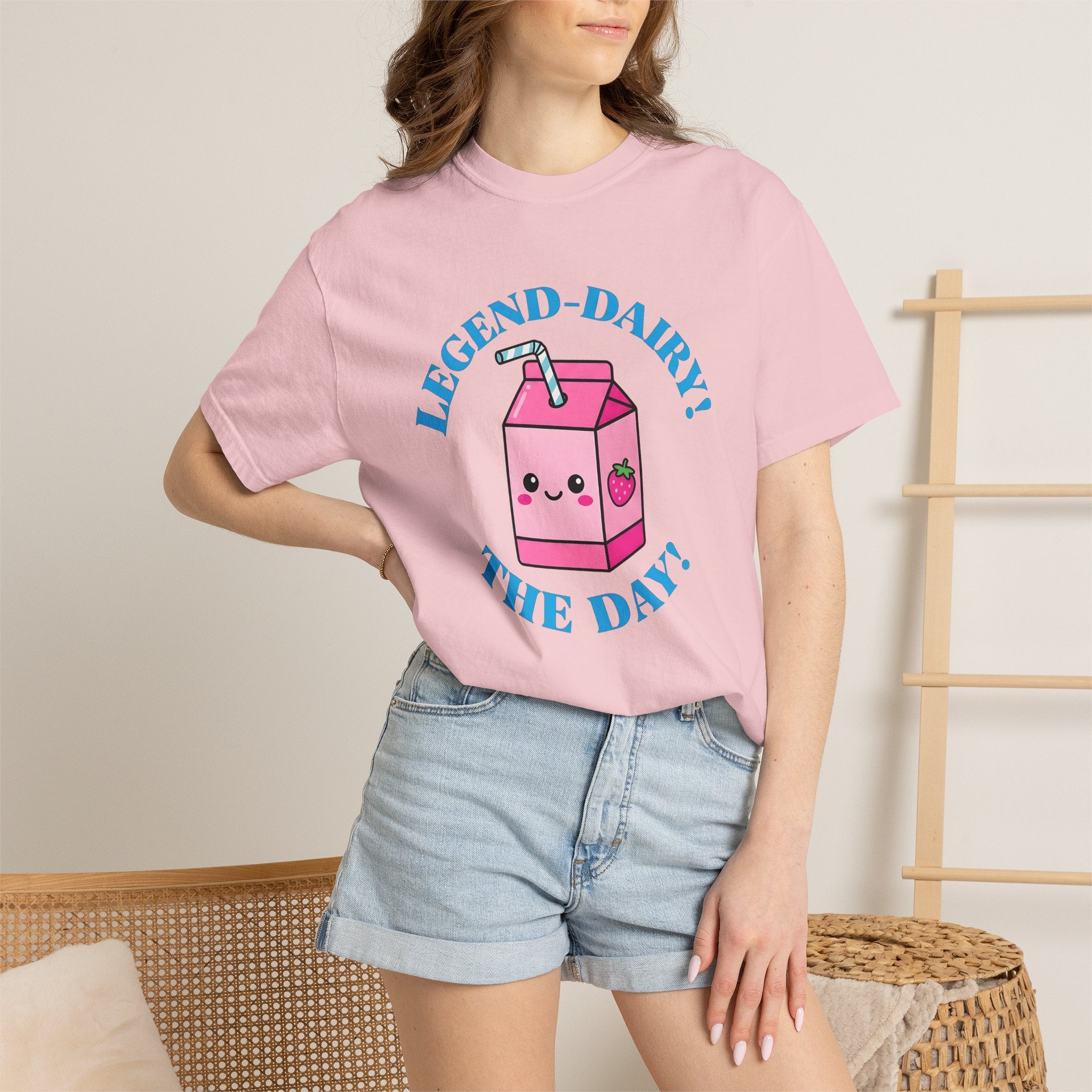 Strawberry Milk Box Shirt Drinks Snacks Gift Women Cute Tee Milk Carton T-Shirt Beverage Fan Milkbox Graphic Cute Tshirt Comic Happy Face
