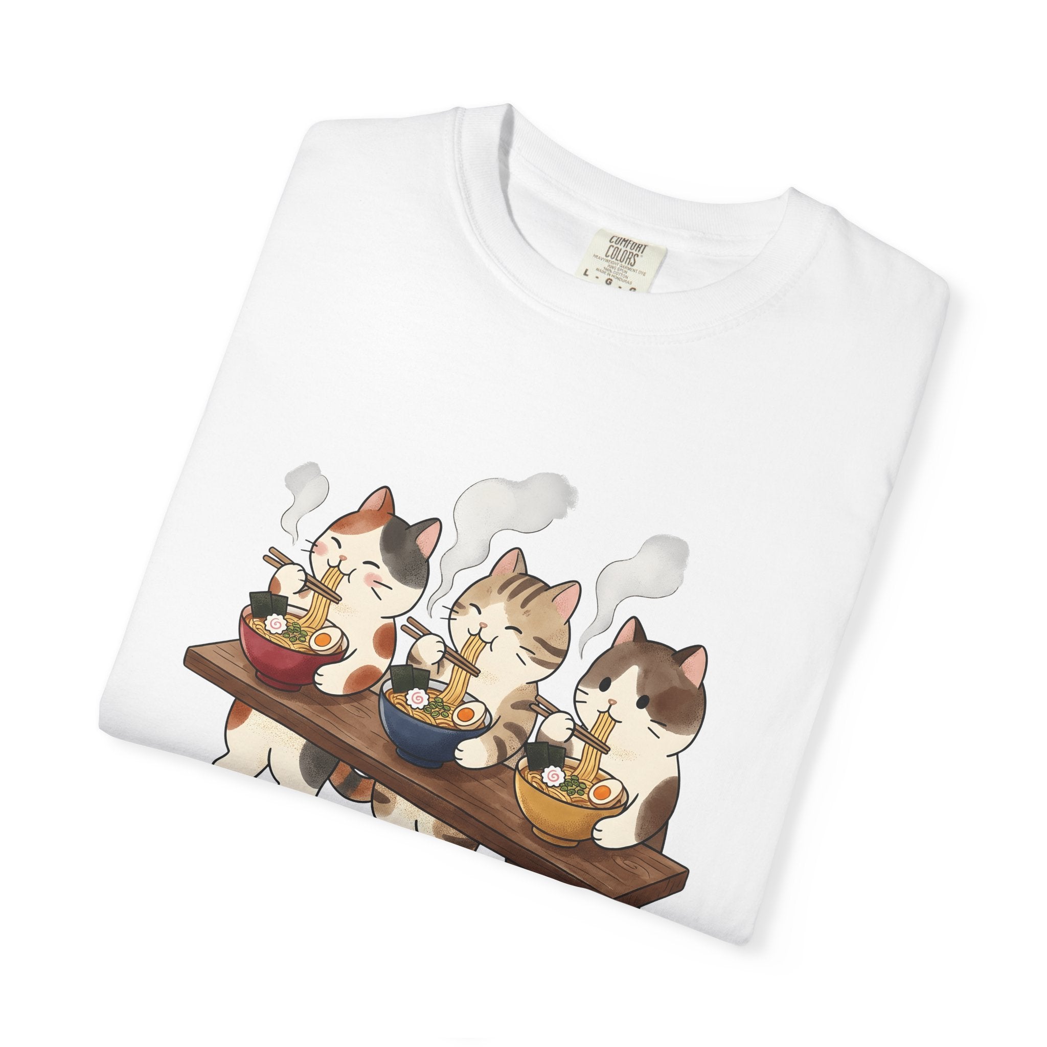 Noodle Cats Shirt Cat Cuisine Gift Women Cute Tee Kitty Cat Lady T-Shirt Cat Fan Food Graphic Design Comic Ramen Tshirt