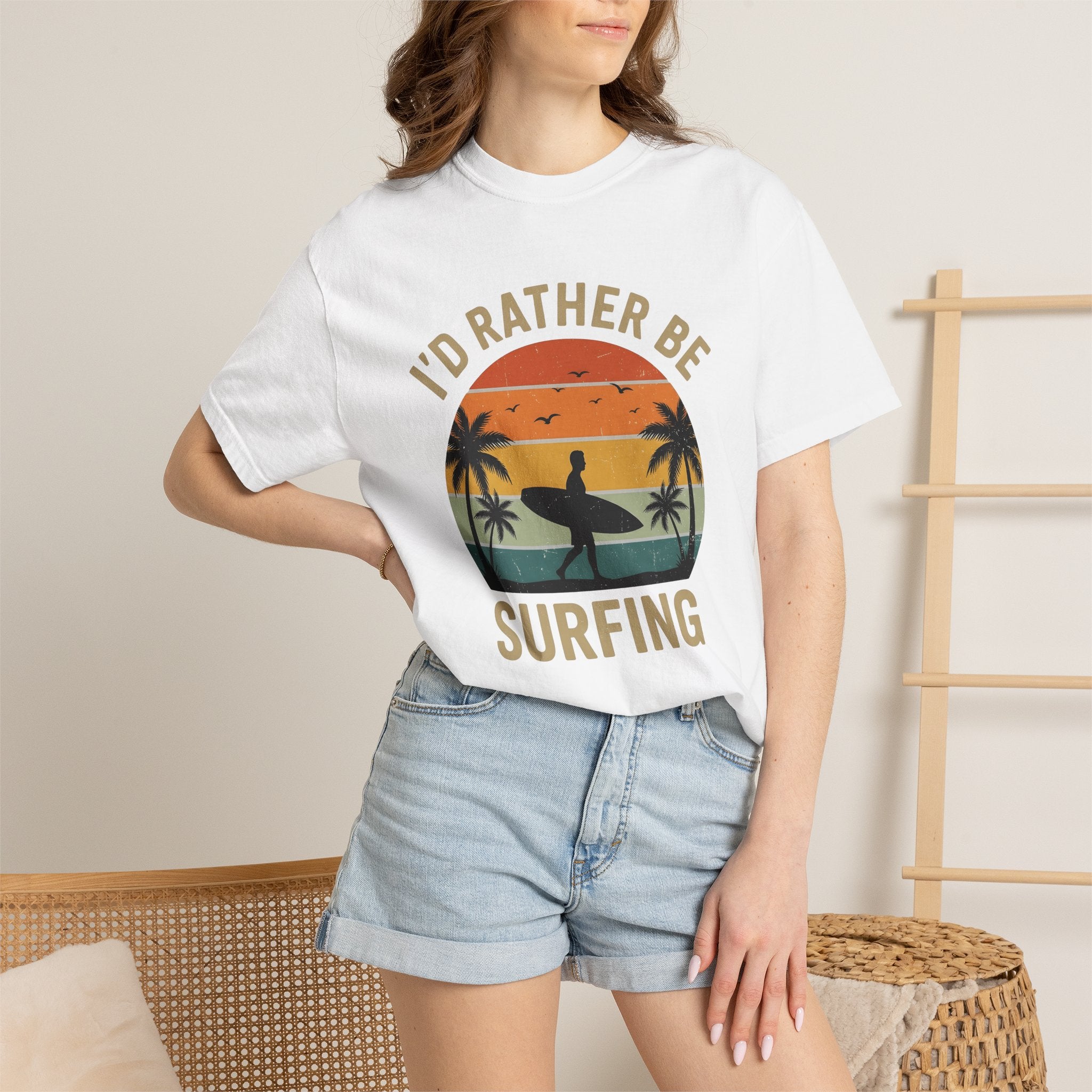 Surfer Outline Shirt Surfing Shore Gift Women Classic Tee Surfer T-Shirt Surf Enthusiast Retro Tshirt Beach Graphic Throwback Coconut Trees