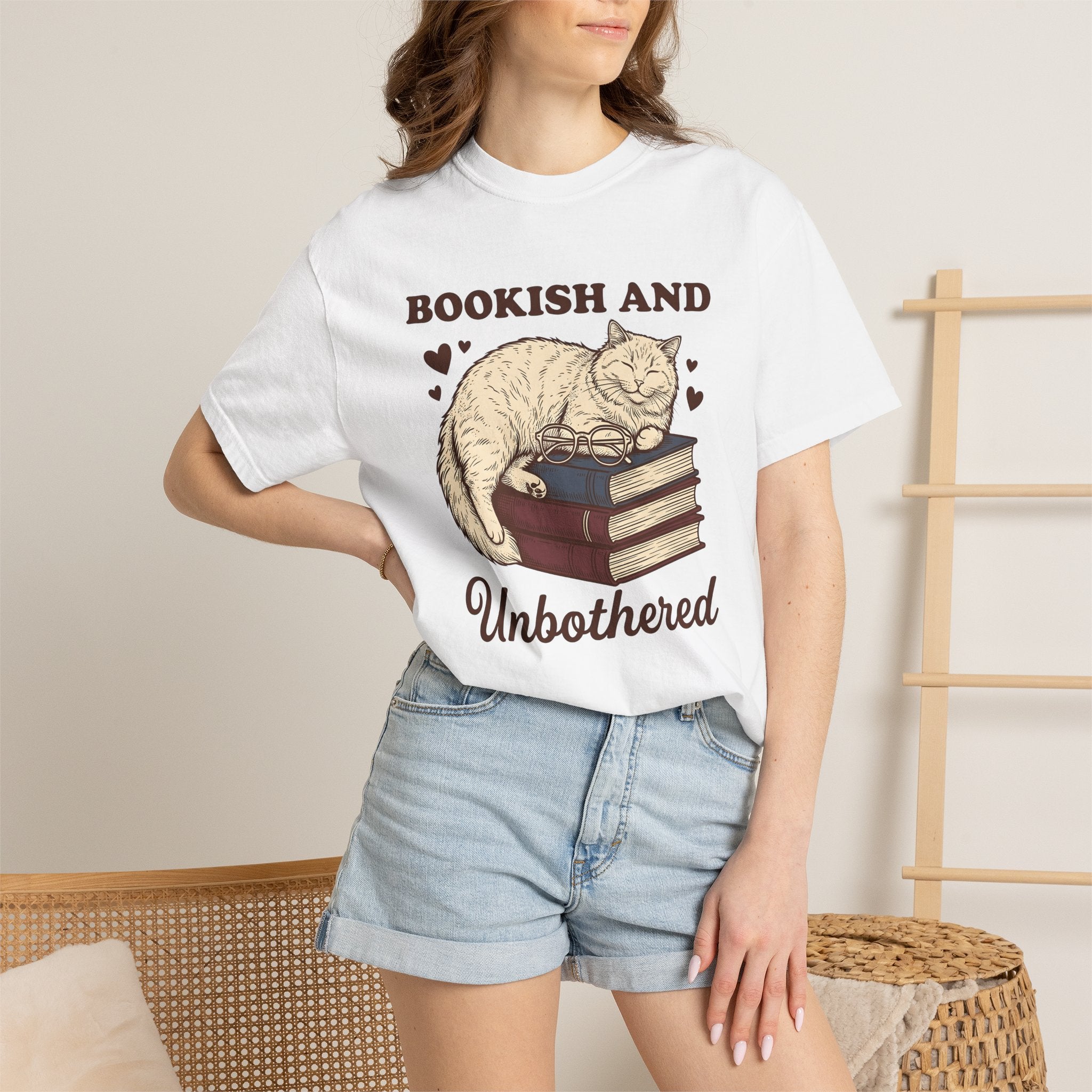 Kitten Novels Shirt Cat Reader Gift Women Retro Tee Novel T-Shirt Cat Fan Vintage Tshirt Book Graphic Sketch Spectacles Tshirt