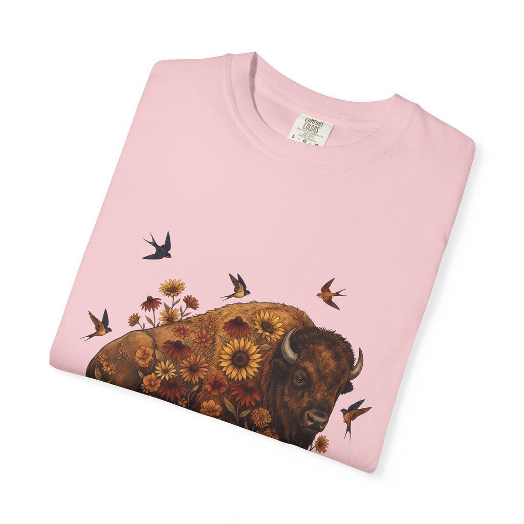 Bison Blossom Shirt Animals Wildlife Gift Women Folk Tee Buffalo T-Shirt Creature Fan Folk Art Tshirt Wildlife Graphic Throwback Swallow