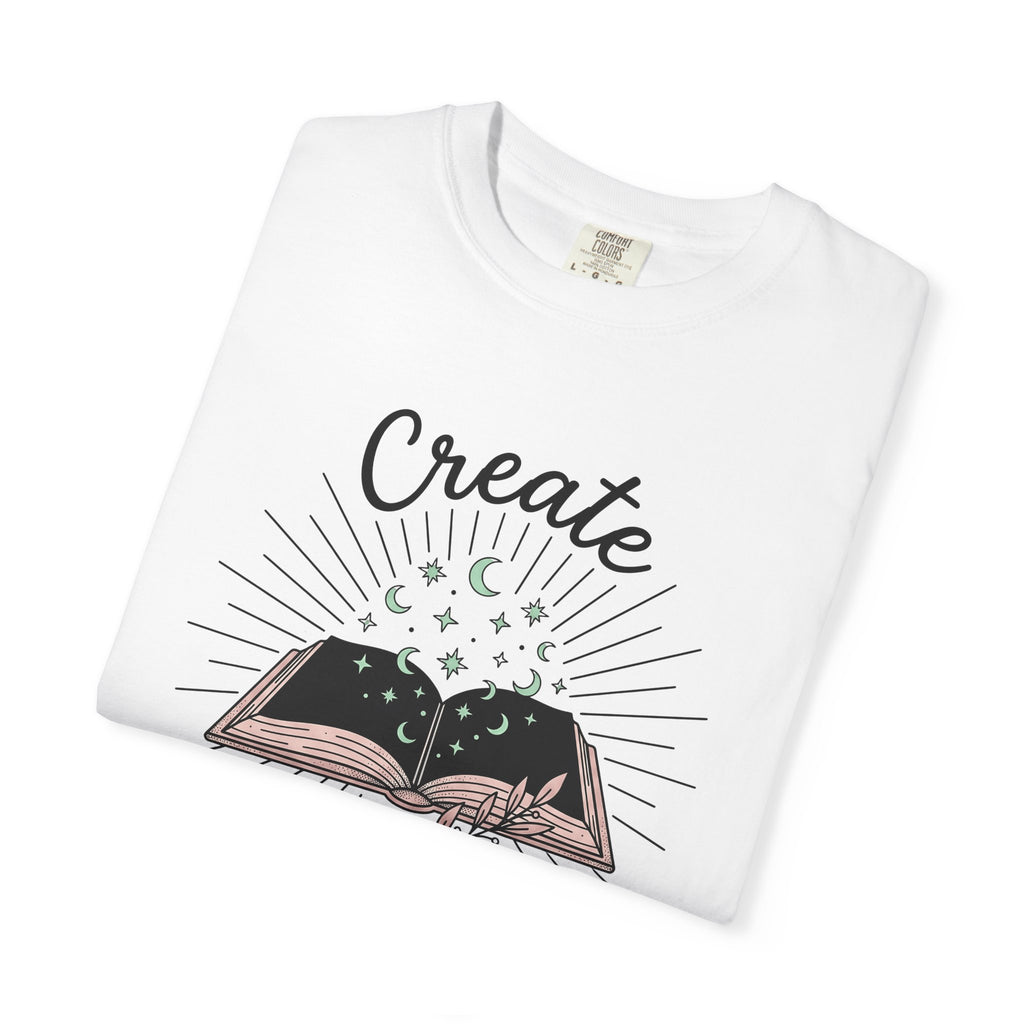 Open Book Shirt Boho Chic Witchy Gift Women Hand Drawn Tee Booklet T-Shirt Bohemian Fan Illustrated Tshirt Occult Graphic Minimalist Moon