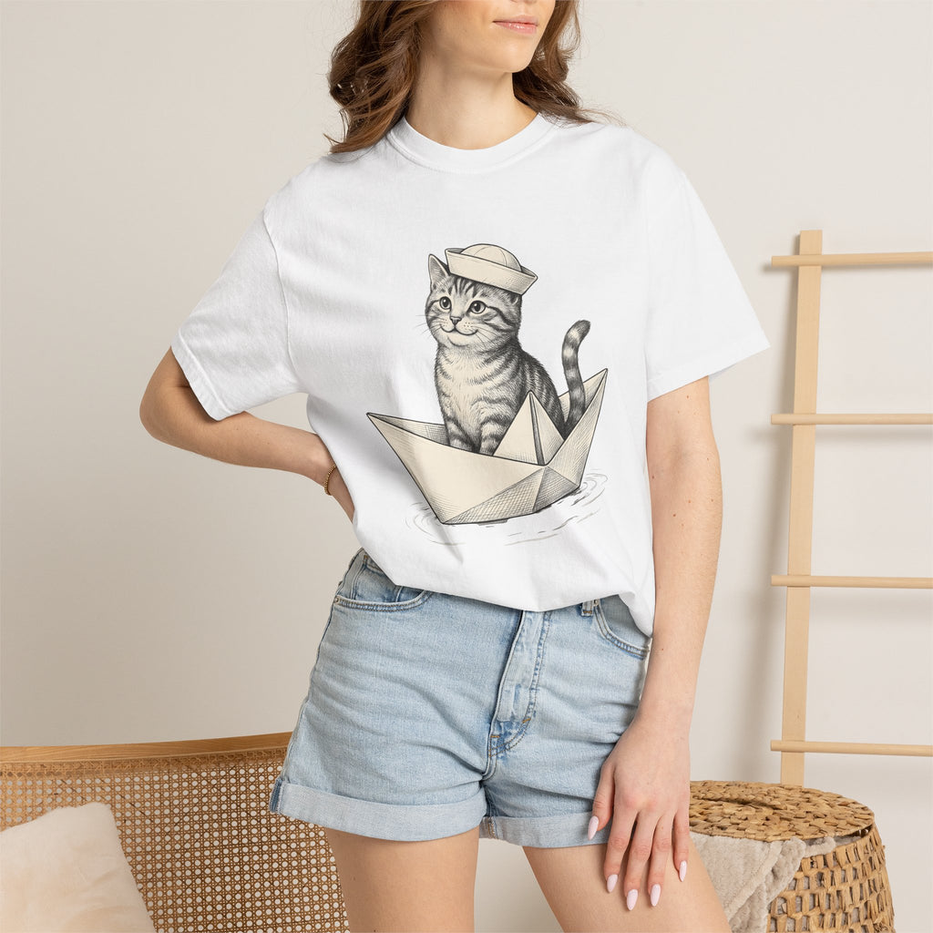 Kitten Boat Shirt Cat Animals Gift Women Hand Drawn Tee Kitten T-Shirt Cat Fan Illustrated Tshirt Creature Graphic Vintage Sailor Hat Tshirt