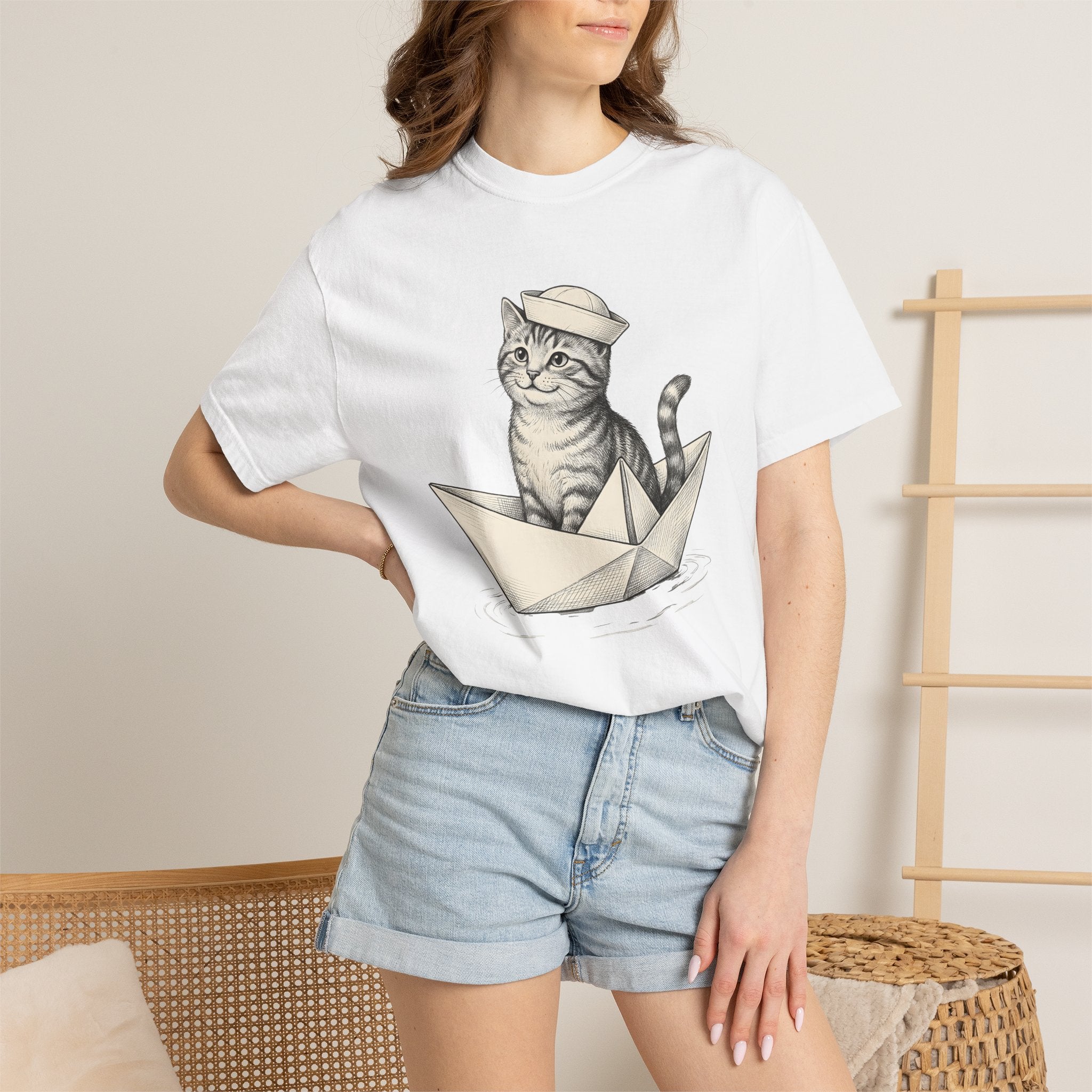 Kitten Boat Shirt Cat Animals Gift Women Hand Drawn Tee Kitten T-Shirt Cat Fan Illustrated Tshirt Creature Graphic Vintage Sailor Hat Tshirt