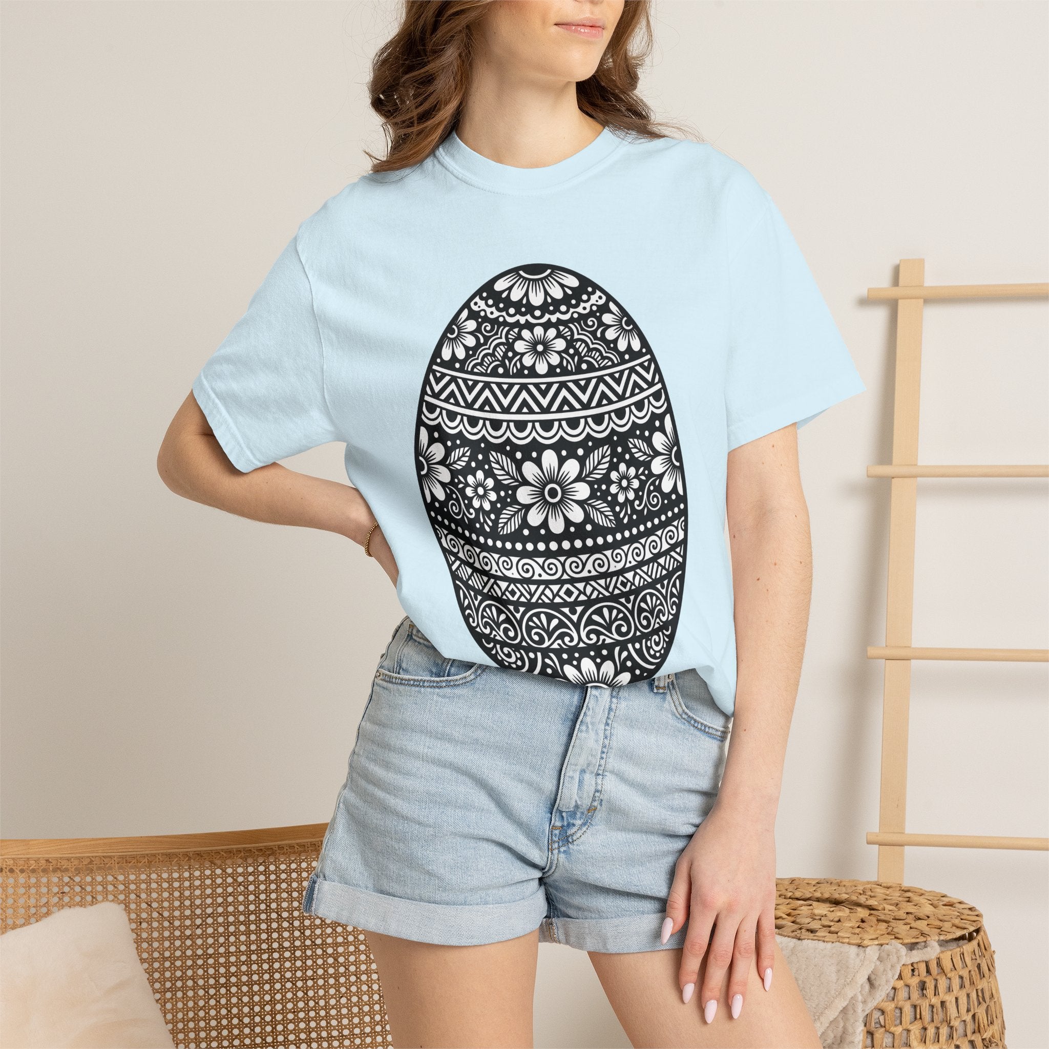 Floral Egg Shirt Easter Spring Gift Women Boho Tee Easter Egg T-Shirt Easter Fan Bohemian Tshirt Seasonal Graphic Folk Art Mandala Tshirt