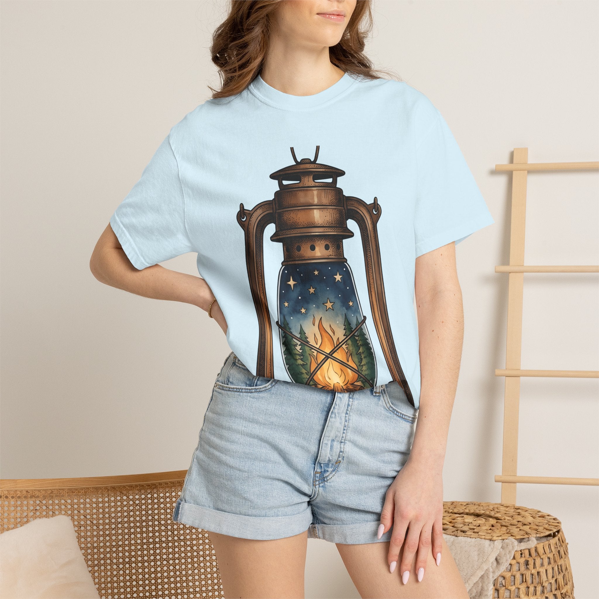 Antique Lantern Shirt Camping Nature Gift Women Cartoon Tee Lamp T-Shirt Camper Fan Lantern Tshirt Wilderness Graphic Pastel Campfire Tshirt