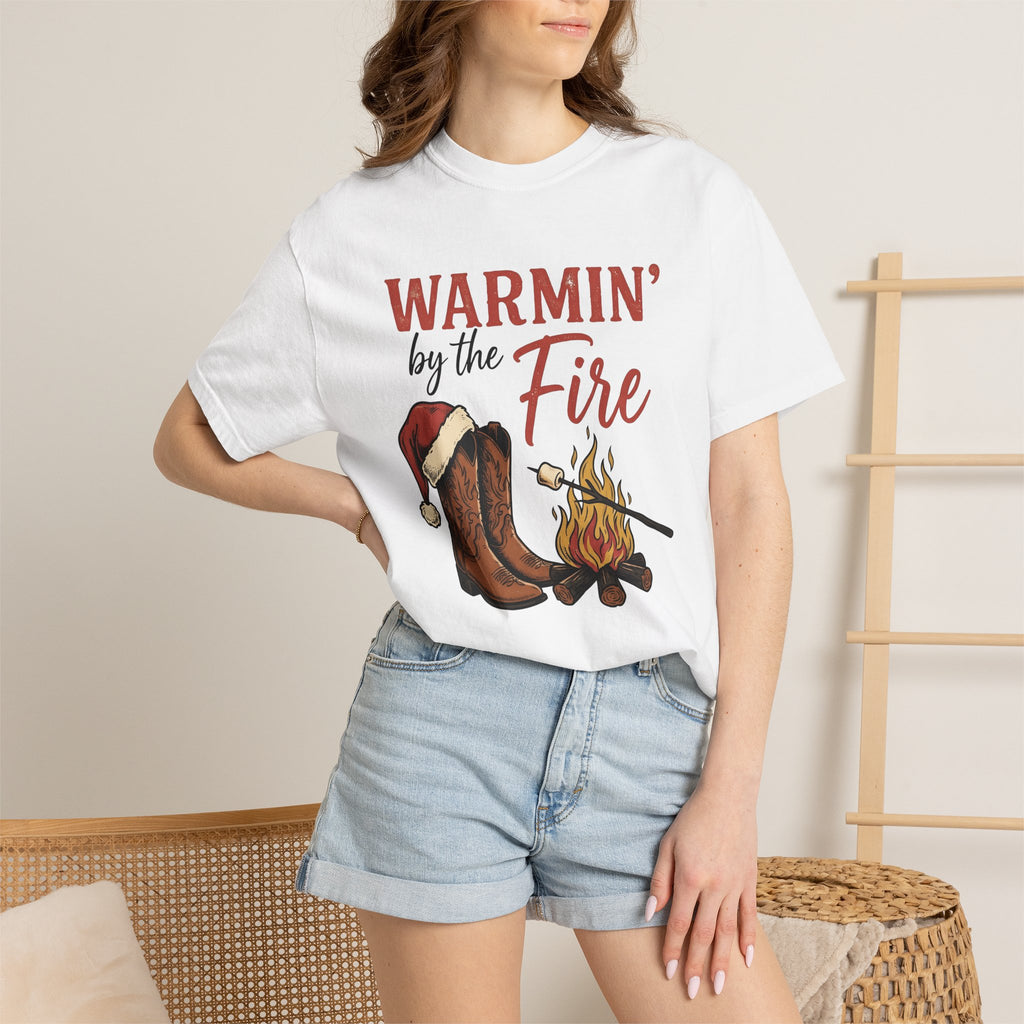 Cowgirl Boots Shirt Christmas Ranch Gift Women Antique Tee Boots T-Shirt Christmas Fan Vintage Tshirt Farm Graphic Line Art Bonfire Tshirt