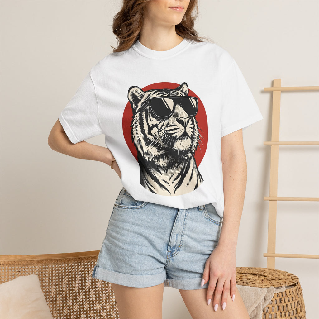 Tiger Shades Shirt Animals Nature Gift Women Modern Graphic Tee Sunglasses T-Shirt Wildlife Fan Cool Tshirt Outdoor Graphic Vintage Red Dot