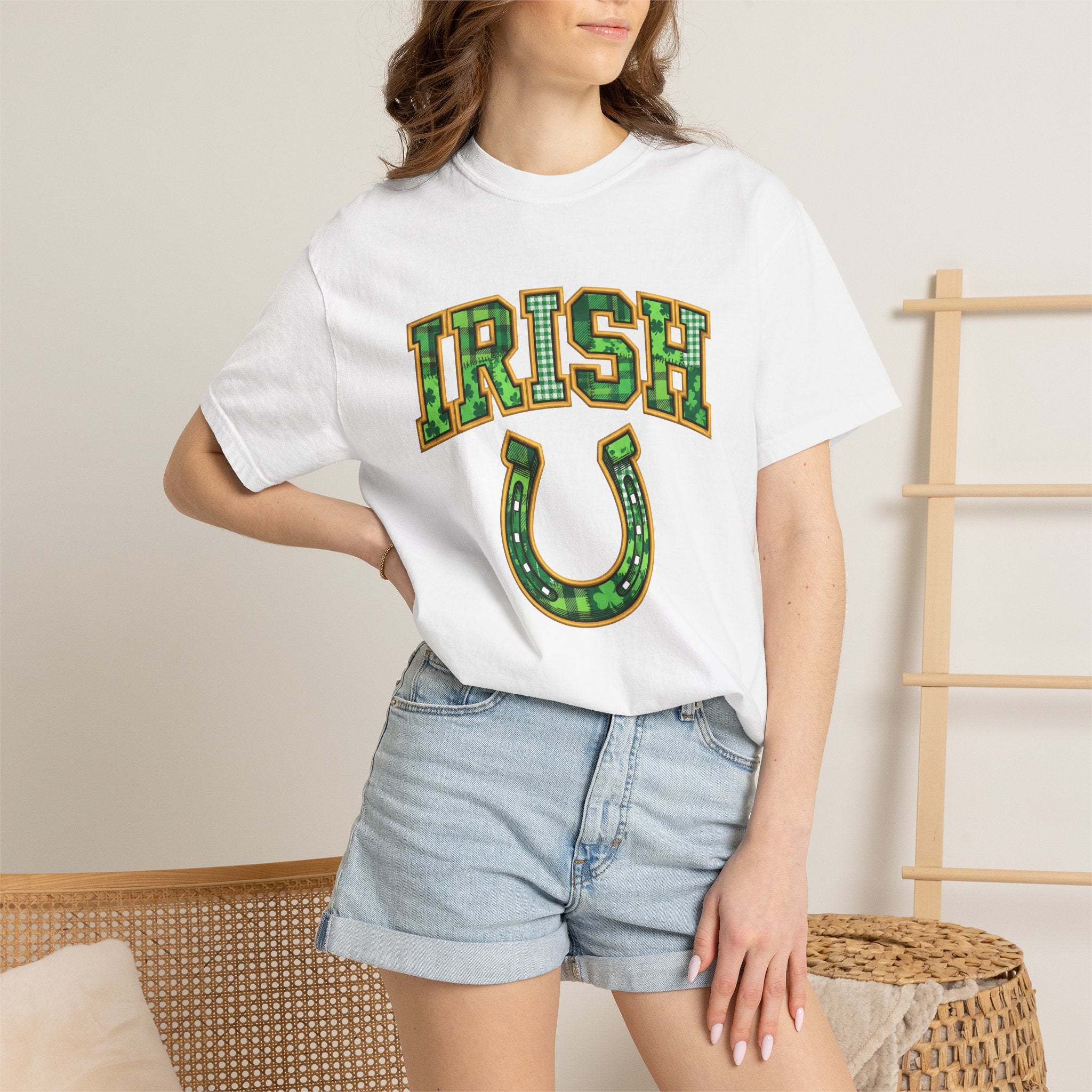 Horseshoe Shirt St Patrick's Day Charm Gift Women Applique Tee Horse Shoe T-Shirt Luck Fan Appliqué Tshirt Lucky Graphic Retro Clover Tshirt