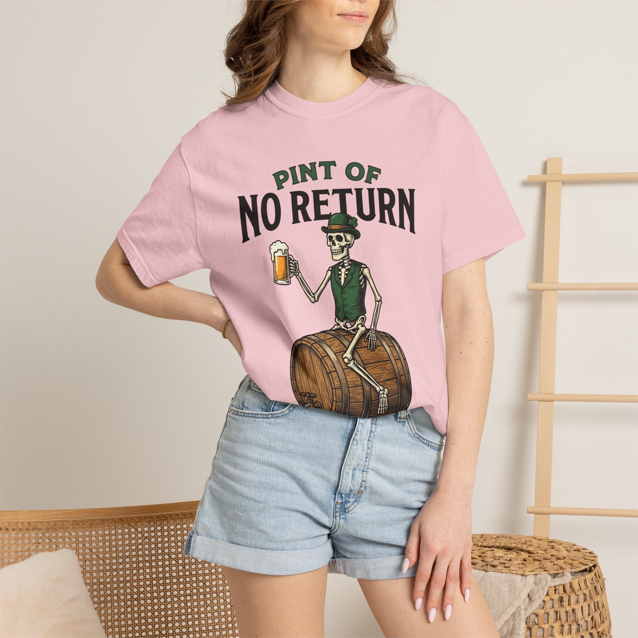 Skeleton Leprechaun Shirt St Patrick's Day Drinking Gift Women Vintage Tee Leprechaun T-Shirt Irish Fan Distressed Tshirt Boozy Graphic