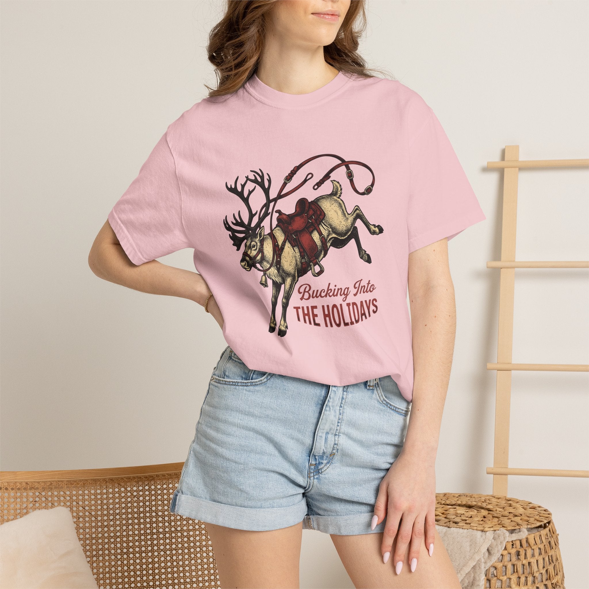 Reindeer Saddle Shirt Christmas Western Gift Women Vintage Tee Reindeer Saddle T-Shirt Xmas Fan Retro Tshirt Cowboy Graphic Hand Drawn Lasso