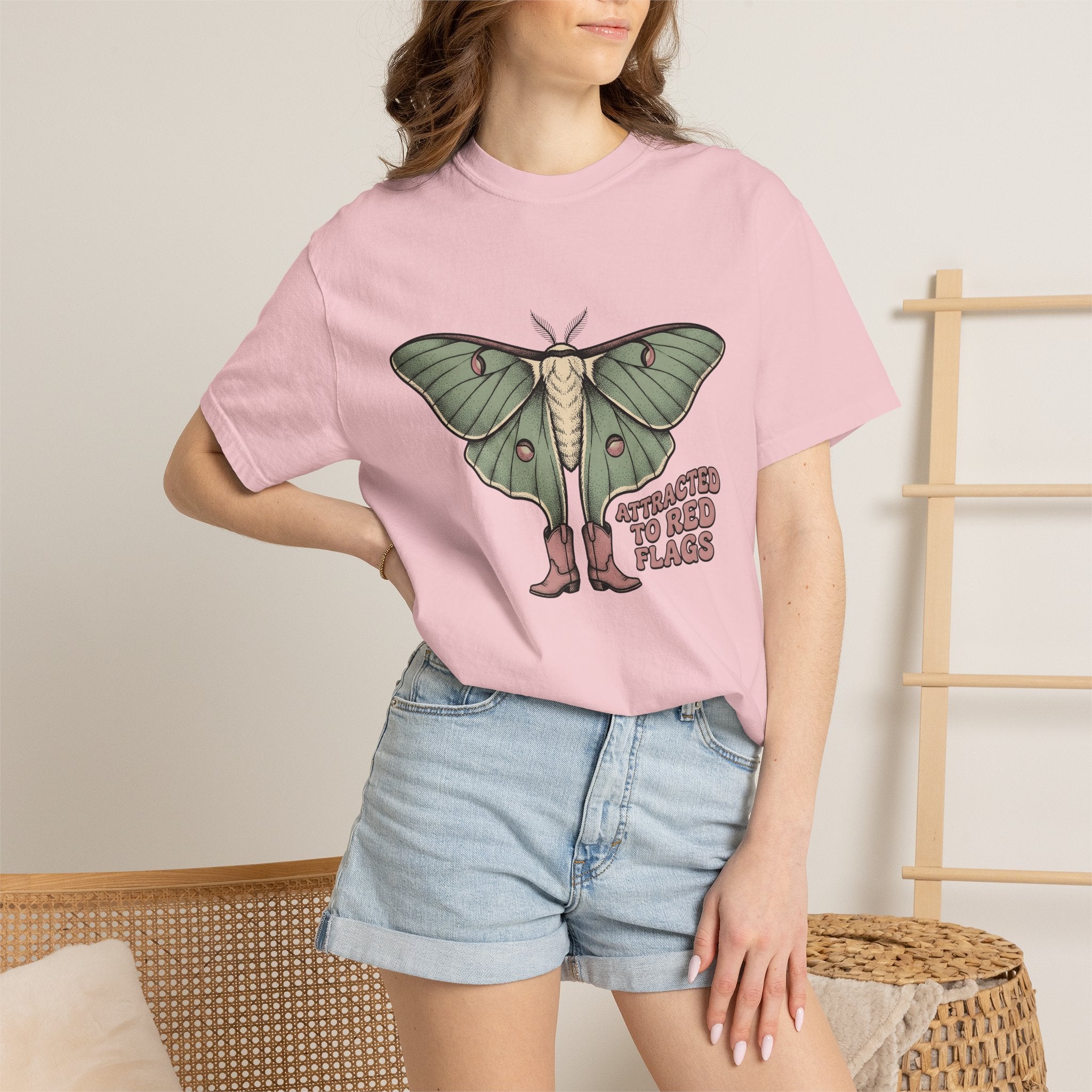 Moth Cowboy Boots Shirt Funny Animal Gift Women Vintage Tee Cowboy Boot T-Shirt Humor Fan Insect Graphic Retro Tshirt Hand Drawn Western