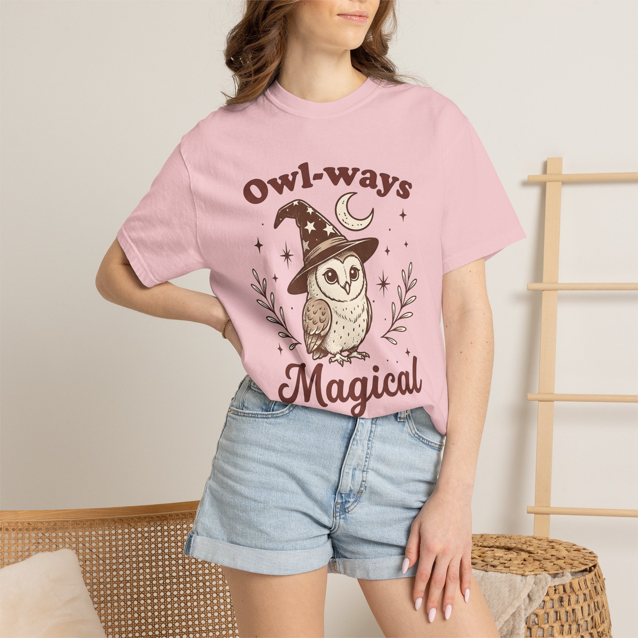 Owl Warlock Hat Shirt Halloween Mystic Gift Women Old School Tee Wizard Hat T-Shirt Horror Fan Witchery Graphic Tshirt Outline Nightlight