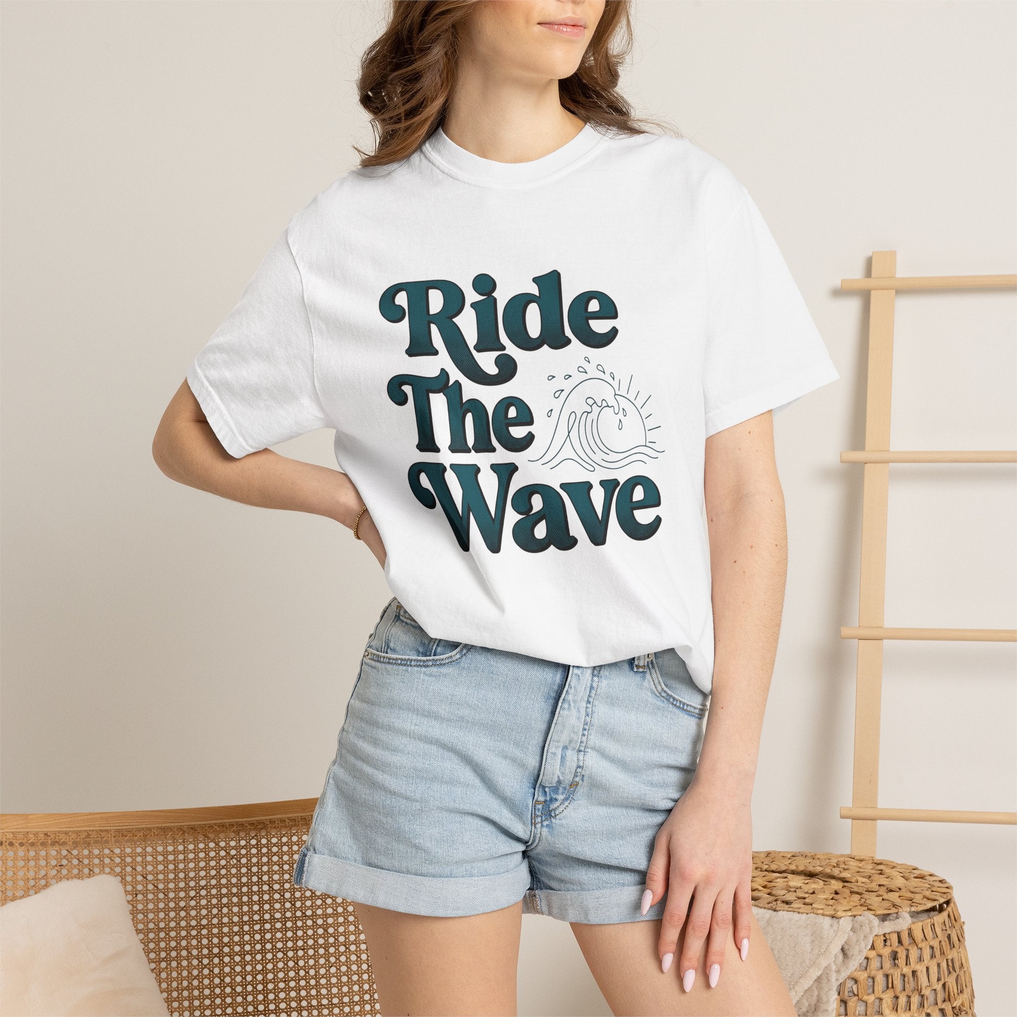 Ocean Print Shirt Surfing Coastal Gift Women Modern Tee Sea T-Shirt Surfer Fan Beach Graphic Tshirt Retro Sunshine Tshirt