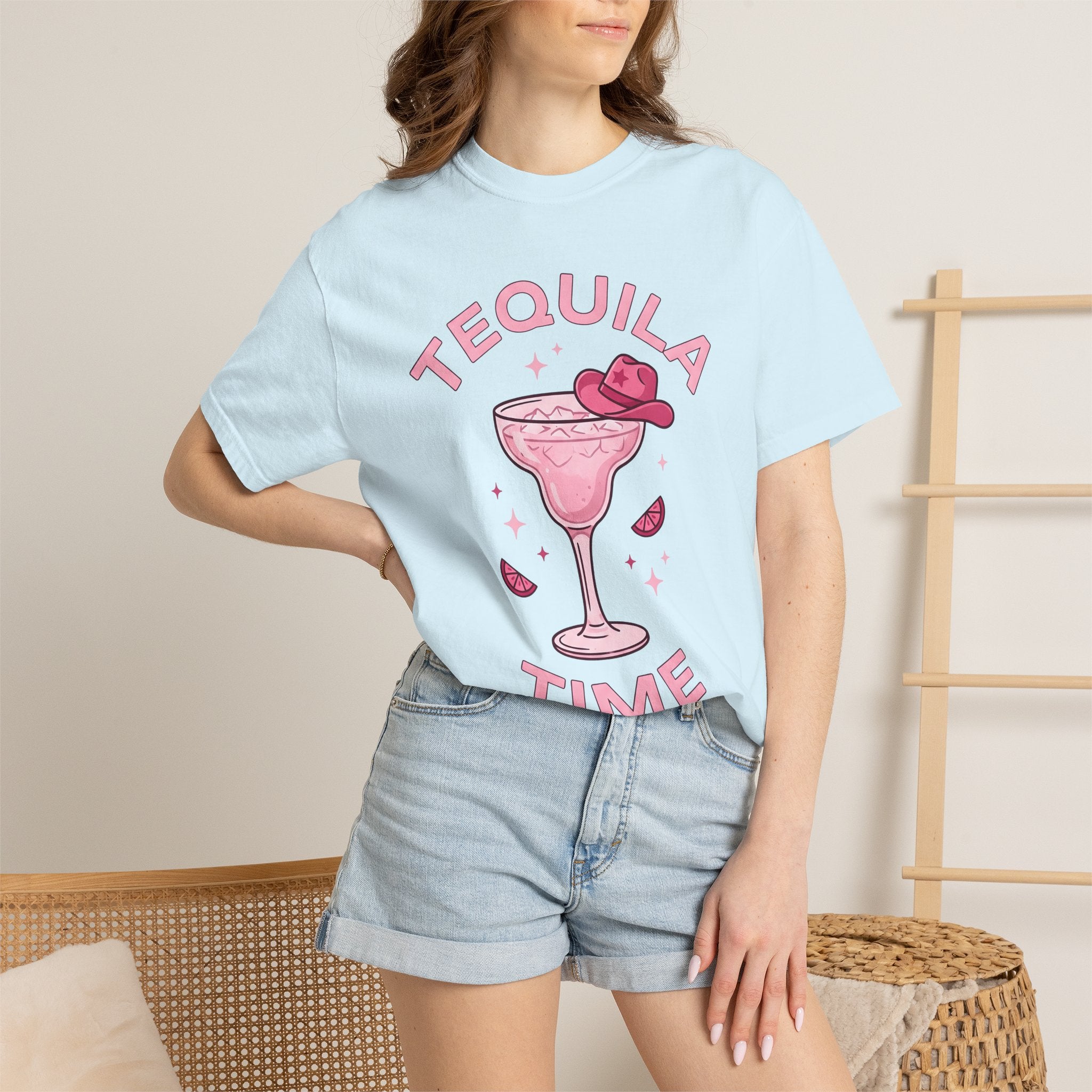 Cocktail Glass Shirt Cowgirl Event Gift Women Sketch Tee Martini Glass T-Shirt Rodeo Fan Vintage Drawing Party Graphic Old School Brimmed