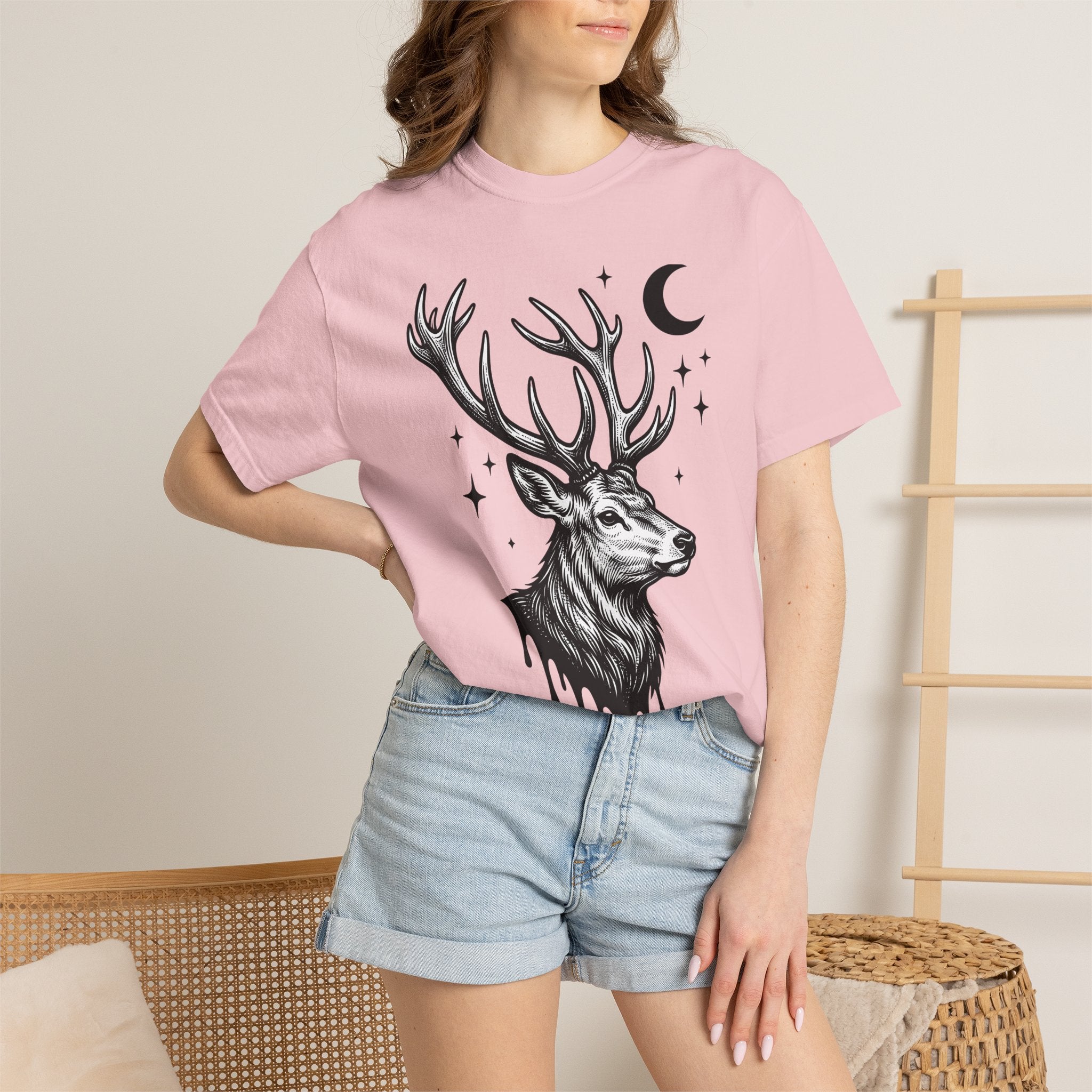 Buck Horns Shirt Boho Chic Forest Gift Women Cartoon Tee Antlers T-Shirt Bohemian Fan Tooned Tshirt Woods Graphic Sketch Moon Shape Tshirt