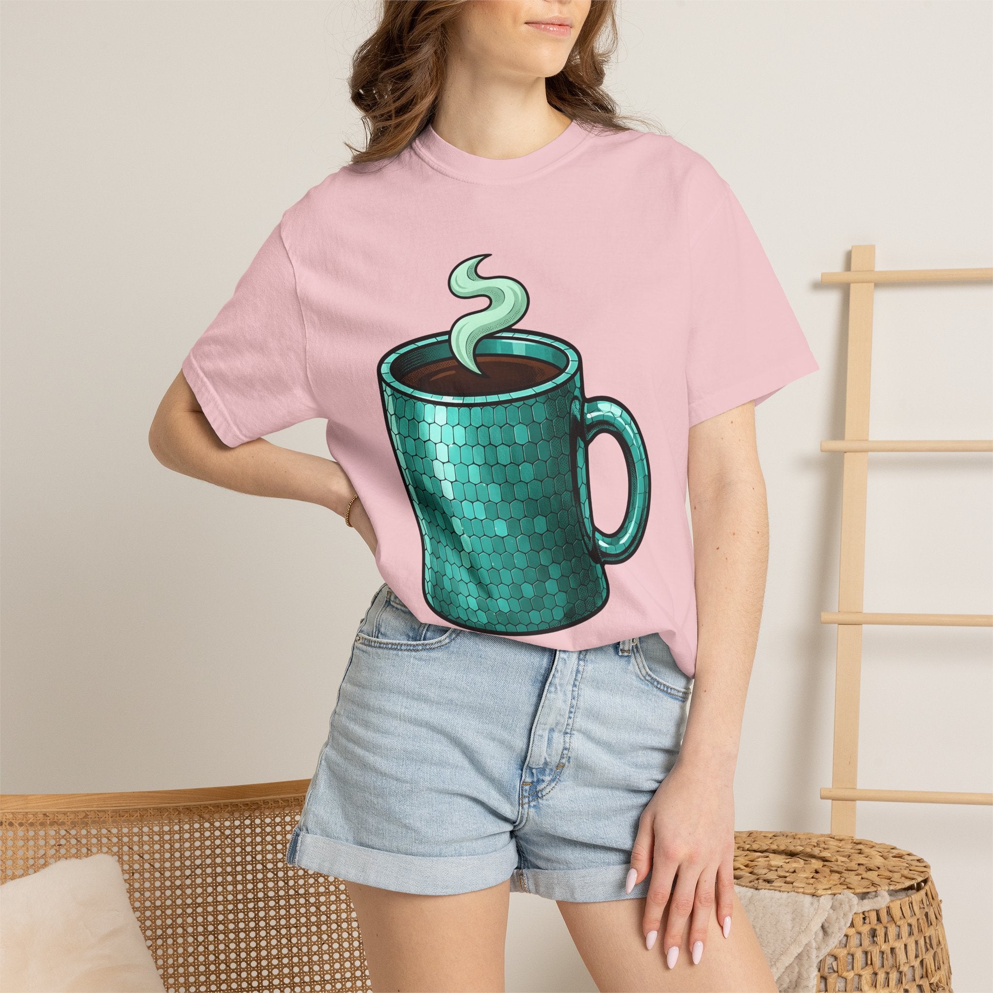 Coffee Mug Shirt Coffee Work Gift Women Cartoon Tee Mug T-Shirt Coffee Fan Cartoony Tshirt Office Graphic Retro Honeycomb Tshirt
