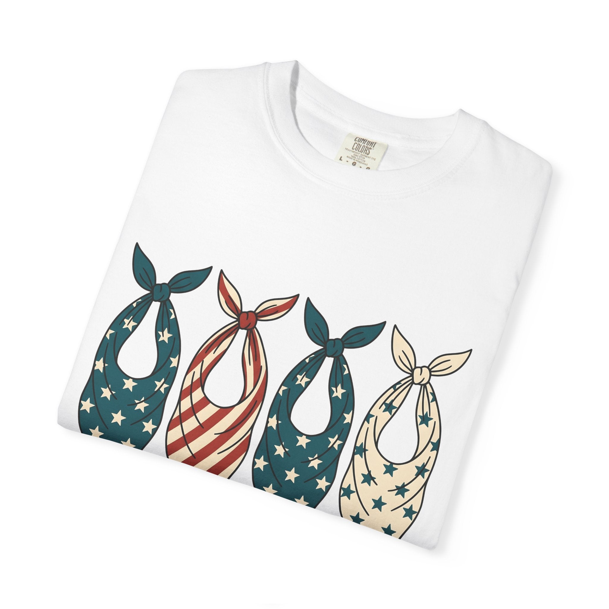 Patriotic Bandana Shirt 4th Of July Patriotic Gift Women Vintage Tee Bandana T-Shirt Independence Day Enthusiast Distressed Tshirt American
