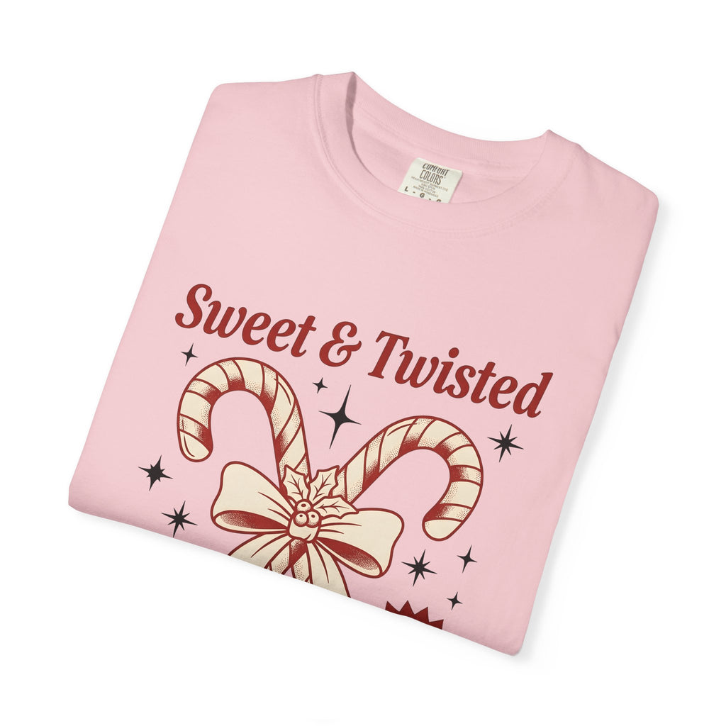 Candy Cane Shirt Christmas Holiday Gift Women Vintage Tee Peppermint T-Shirt Xmas Fan Distressed Tshirt Seasonal Graphic Retro Bow Tshirt