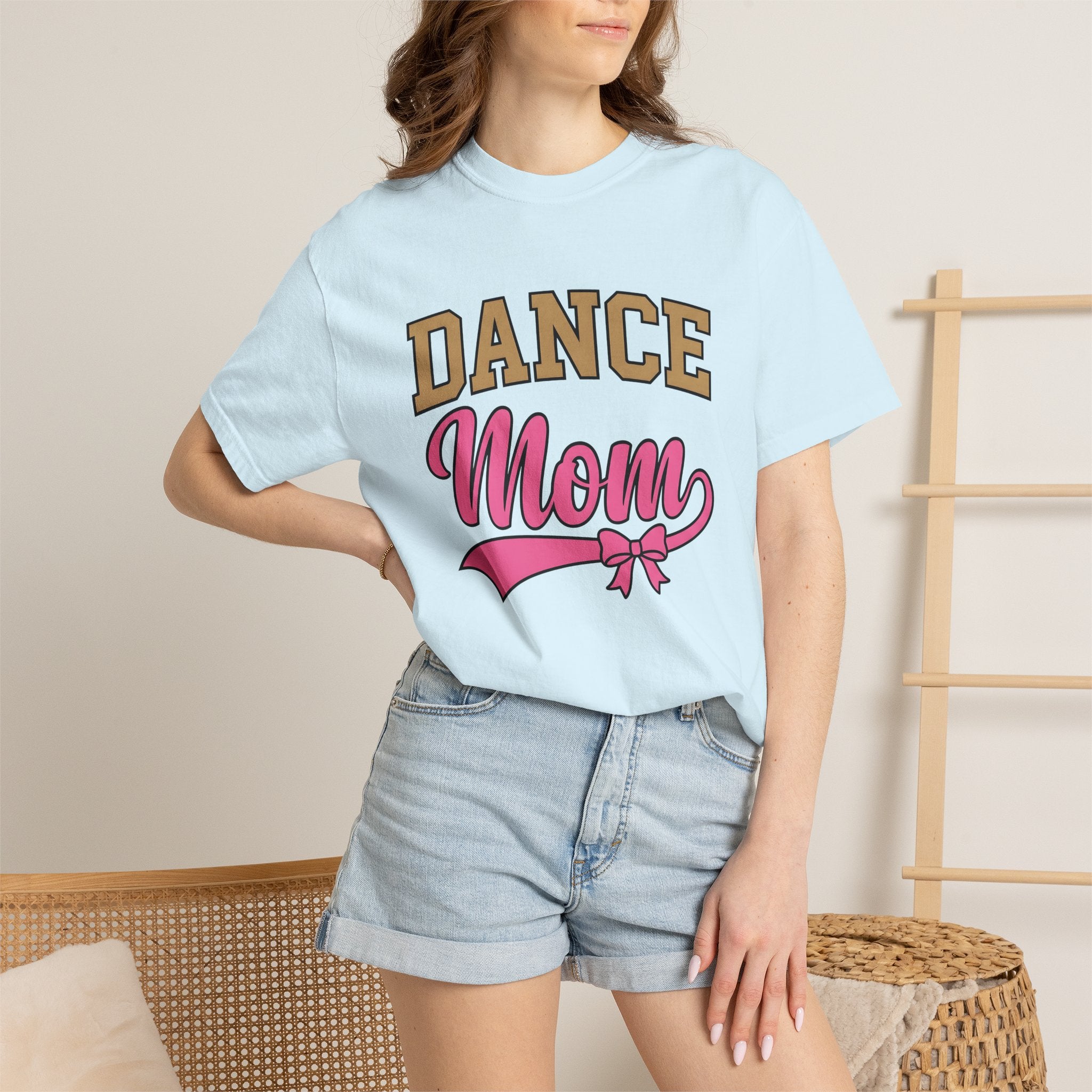 Bow Design Shirt Moms Recital Gift Women Thick Tee Bow T-Shirt Motherhood Enthusiast Bold Tshirt Performance Graphic Old School Tie Tshirt