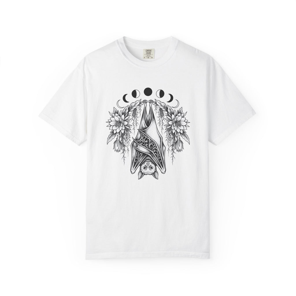 Bat Flower Shirt Halloween Magic Gift Women Dark Art Tee Black Bat T-Shirt Horror Fan Gothic Tshirt Mystical Graphic Retro Lunar Phases