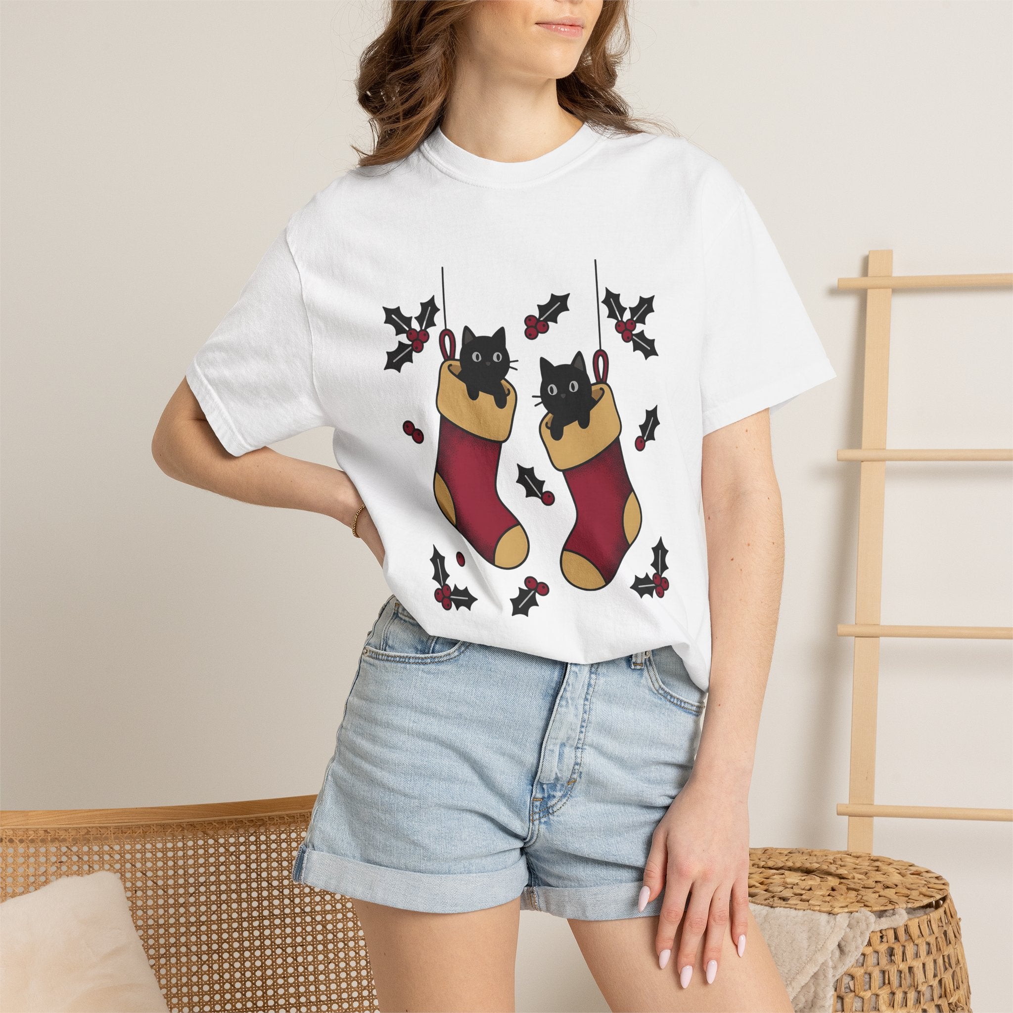 Black Cat Stocking Shirt Cat Holiday Gift Women Kawaii Tee Christmas Stocking T-Shirt Cat Fan Cute Tshirt Holiday Graphic Vintage Mistletoe