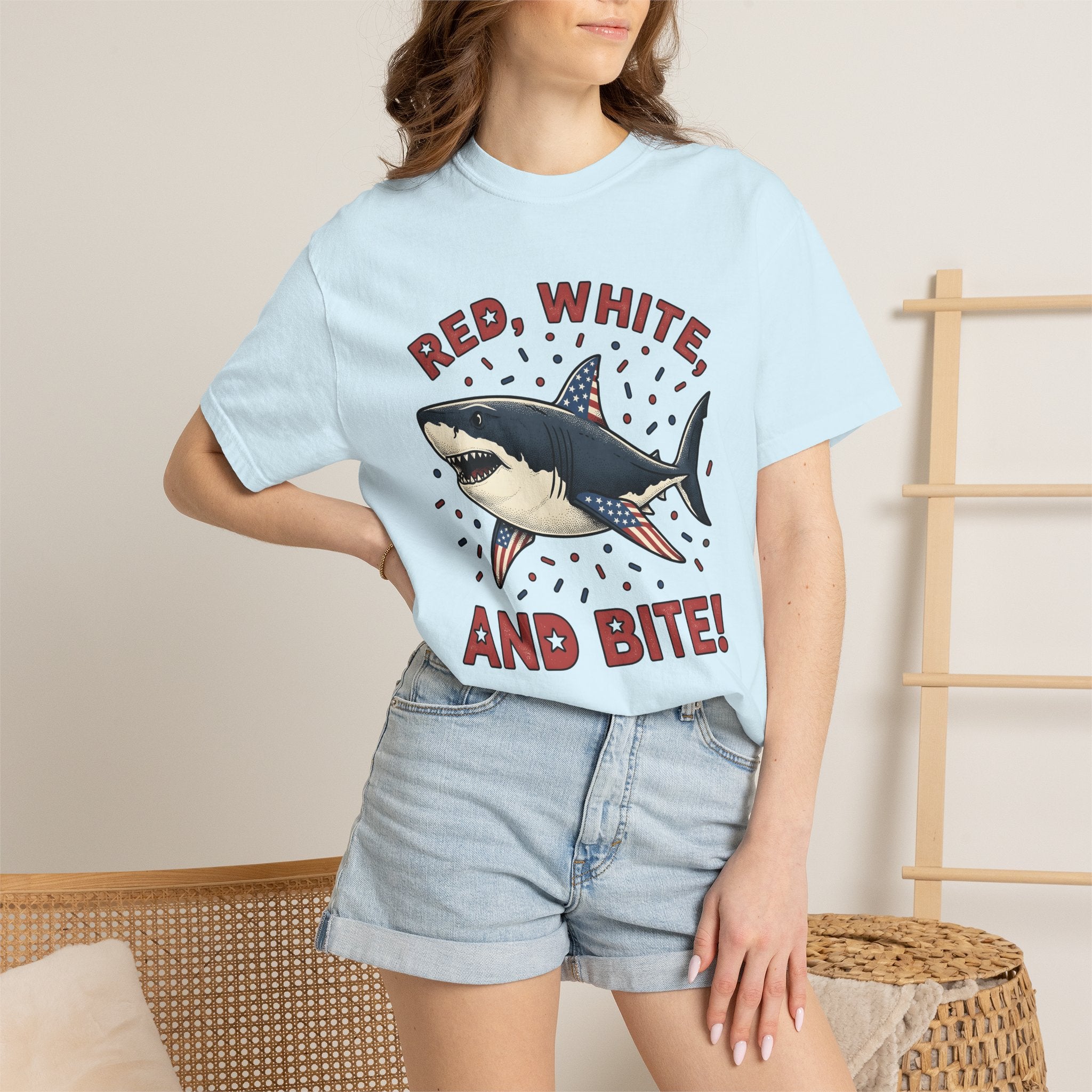 Freedom Shark Shirt 4th Of July Creatures Gift Women Antique Tee Shark T-Shirt Patriot Fan Vintage Tshirt Beast Graphic Nostalgic Sparkles