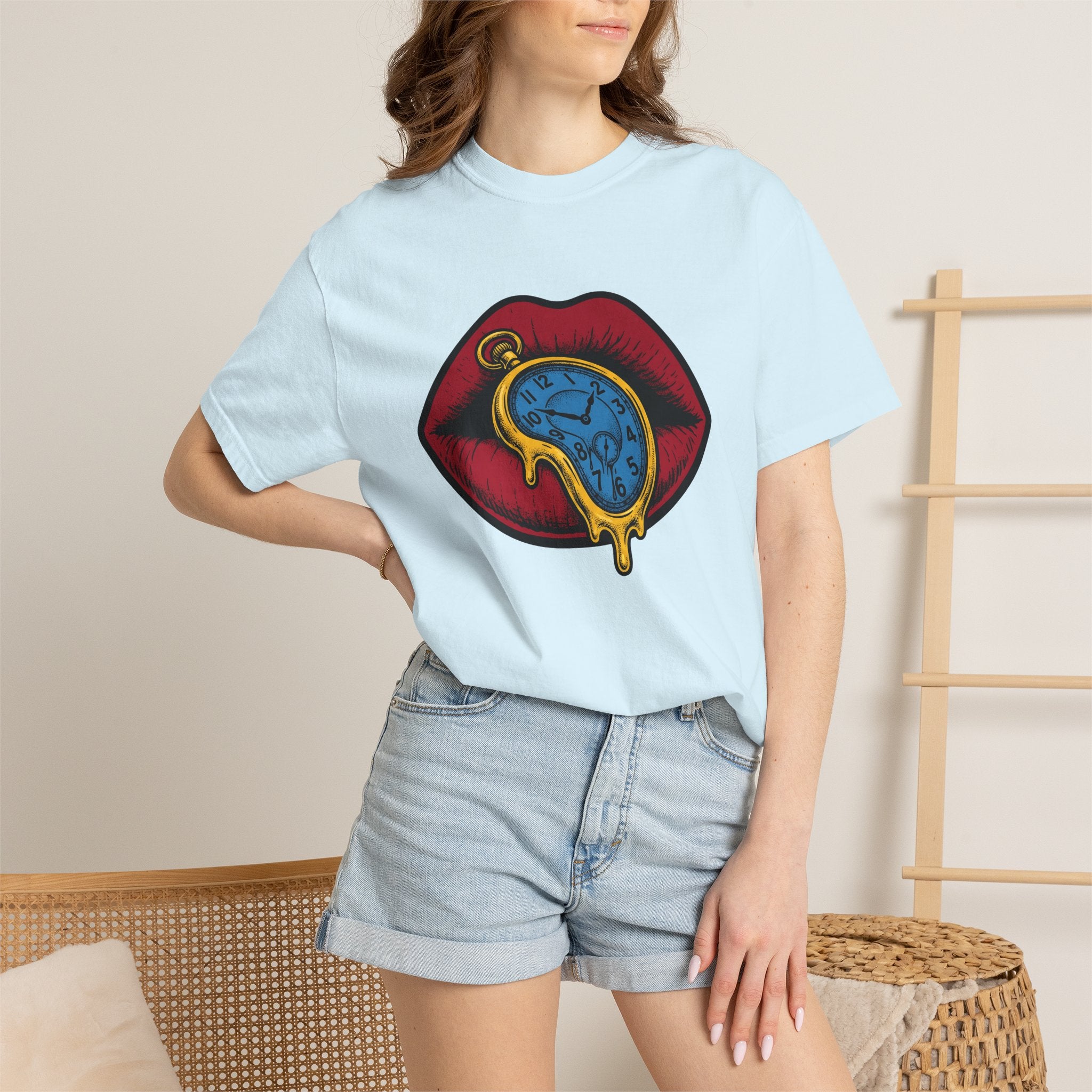 Melting Clock Lips Shirt Surreal Fashion Gift Women Pop Art Tee Timepiece T-Shirt Surrealist Fan Pop Culture Tshirt Style Graphic Vintage