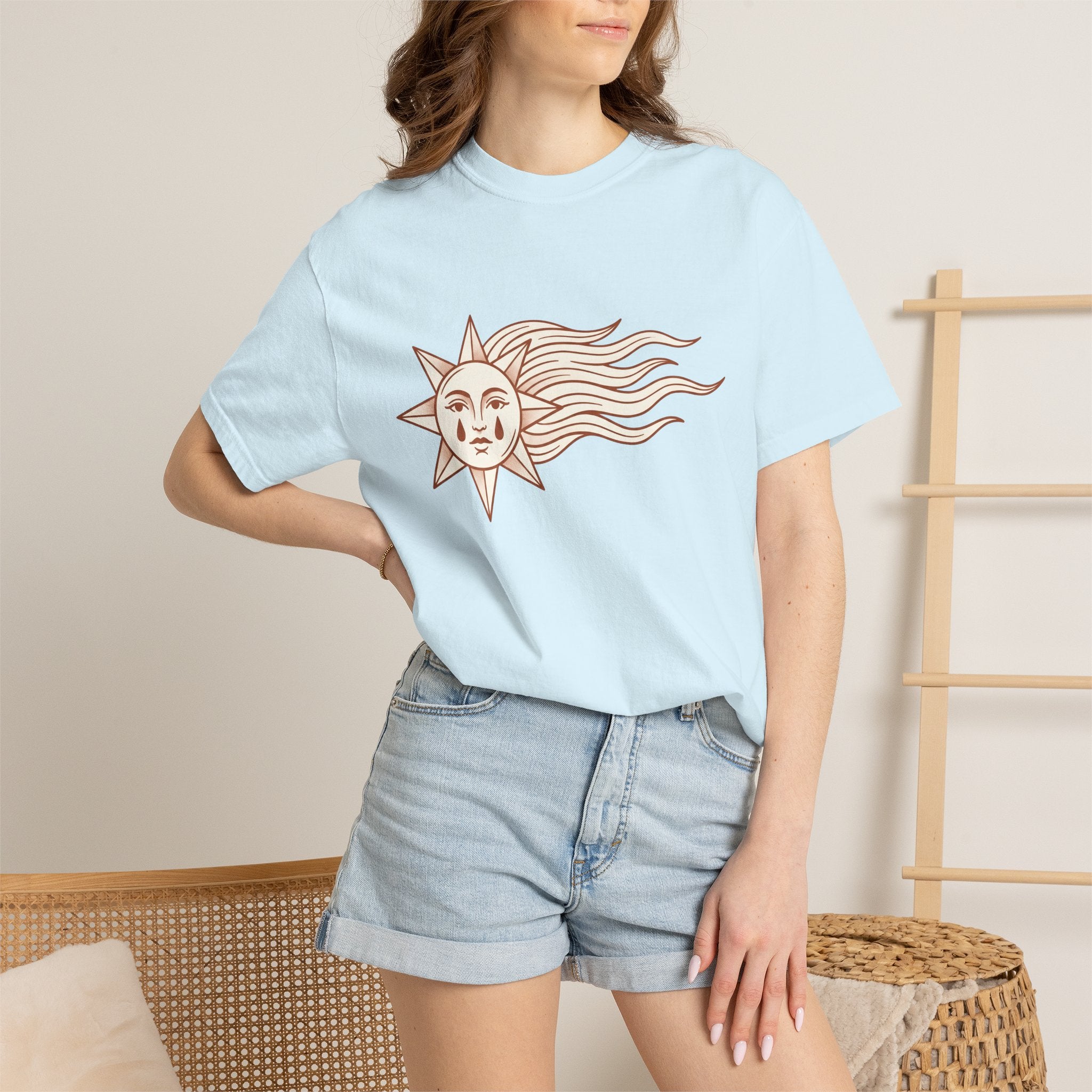 Sun Face Shirt Celestial Zodiac Gift Women Bohemian Tee Sun T-Shirt Galaxy Enthusiast Hippie Tshirt Astrology Graphic Retro Stars Tshirt