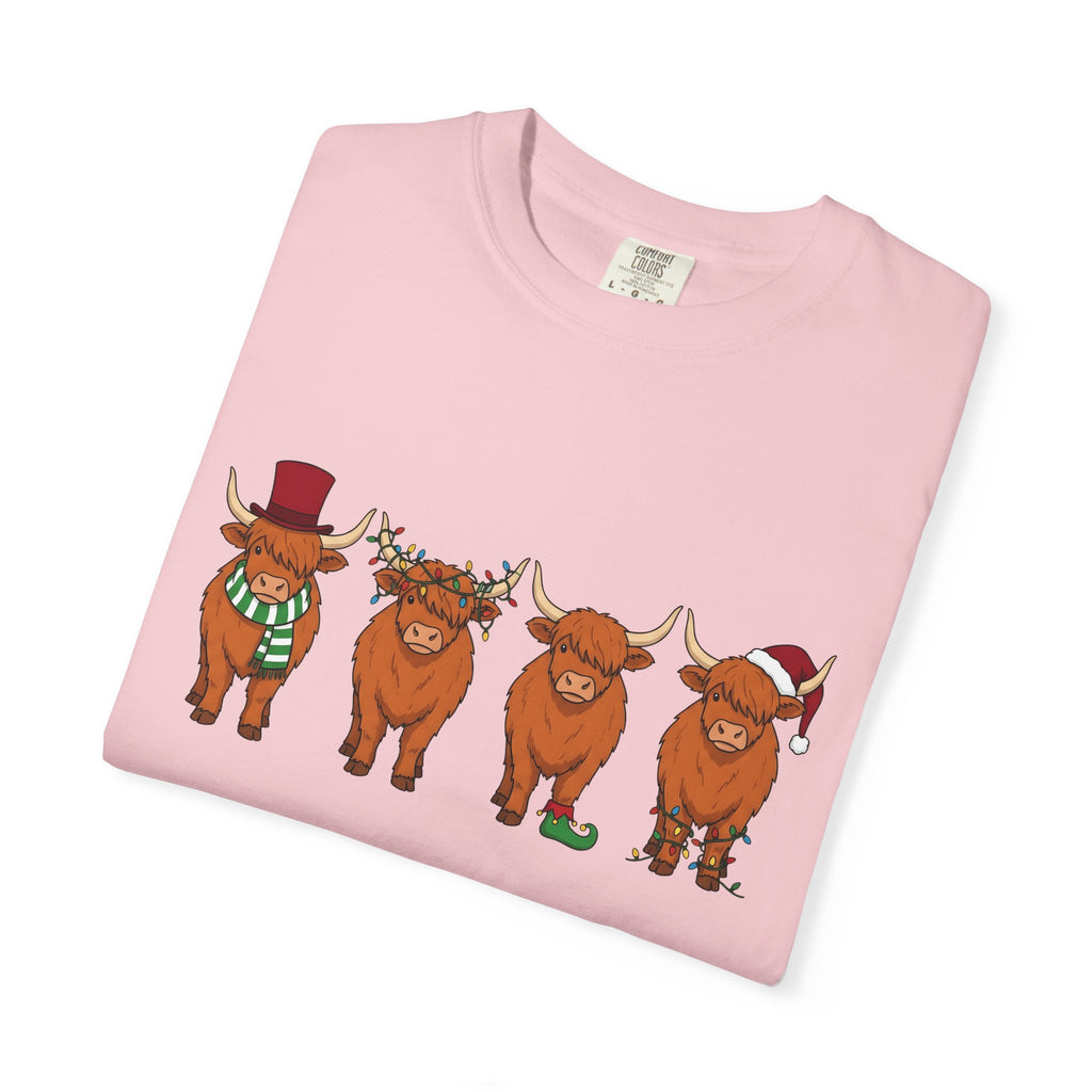 Scottish Cow Shirt Christmas Wildlife Gift Women Comic Tee Highland Cow T-Shirt Christmas Fan Cartoon Tshirt Wildlife Graphic Chibi Holiday