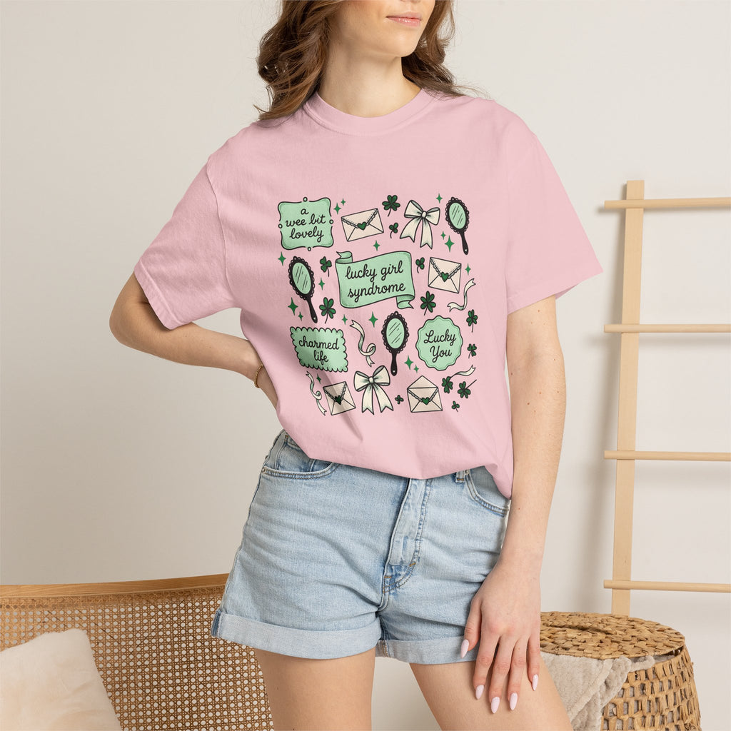 Shamrock Art Shirt St Patrick's Day Prosperity Gift Women Line Art Tee Clover T-Shirt St Patricks Fan Illustration Graphic Antique Bow Tie