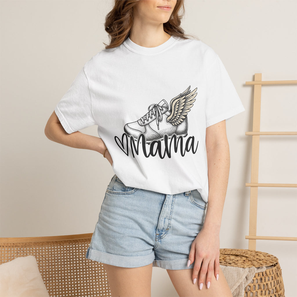 Winged Sneaker Shirt Moms Fitness Gift Women Hand Drawn Tee Sneakers T-Shirt Mother Enthusiast Illustrated Graphic Athlete Design Vintage