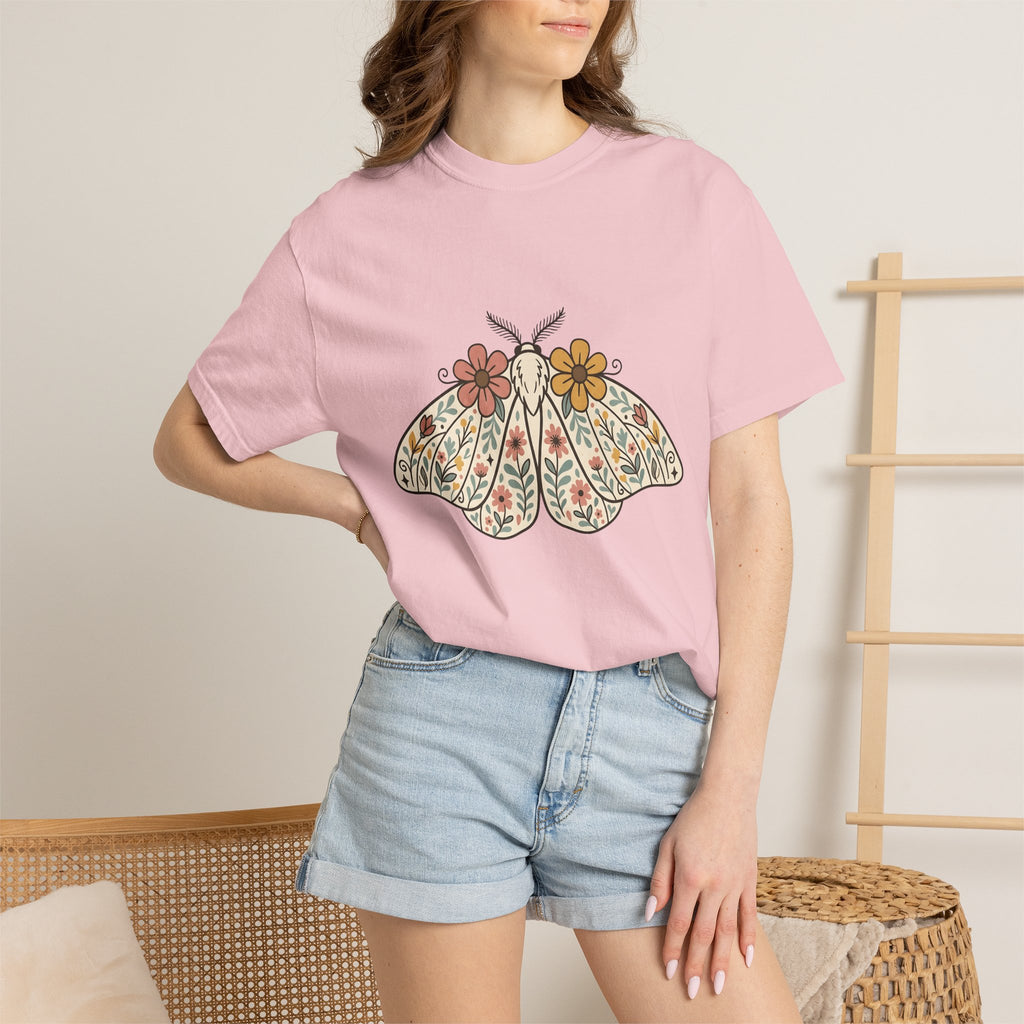 Blossom Moth Shirt Floral Wildlife Gift Women Rustic Tee Moth T-Shirt Flower Fan Botanical Tshirt Animal Graphic Native Meadow Flowers