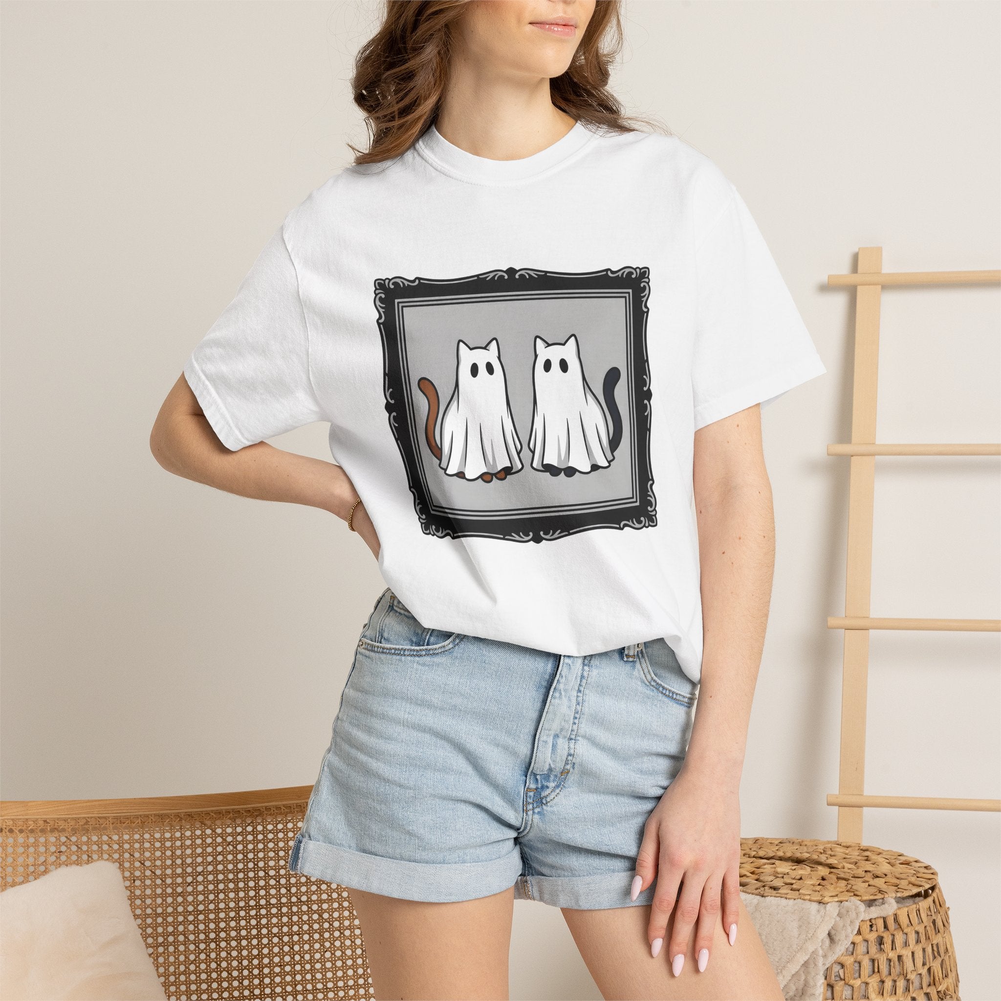 Ghost Cats Shirt Halloween Cat Gift Women Cartoon Tee Kitties T-Shirt Horror Fan Spooky Tshirt Feline Graphic Minimalist Ornate Frame Tshirt