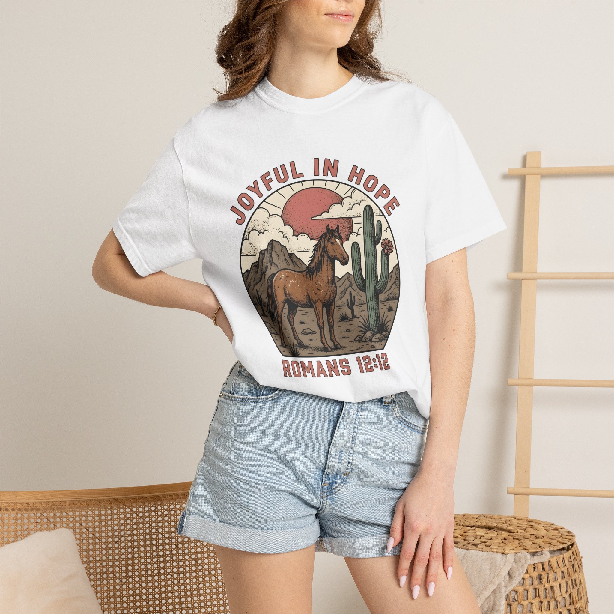 Horse Desert Shirt Western Nature Gift Women Vintage Tee Mustang T-Shirt Cowboy Fan Distressed Tshirt Environmental Graphic Retro Cactus