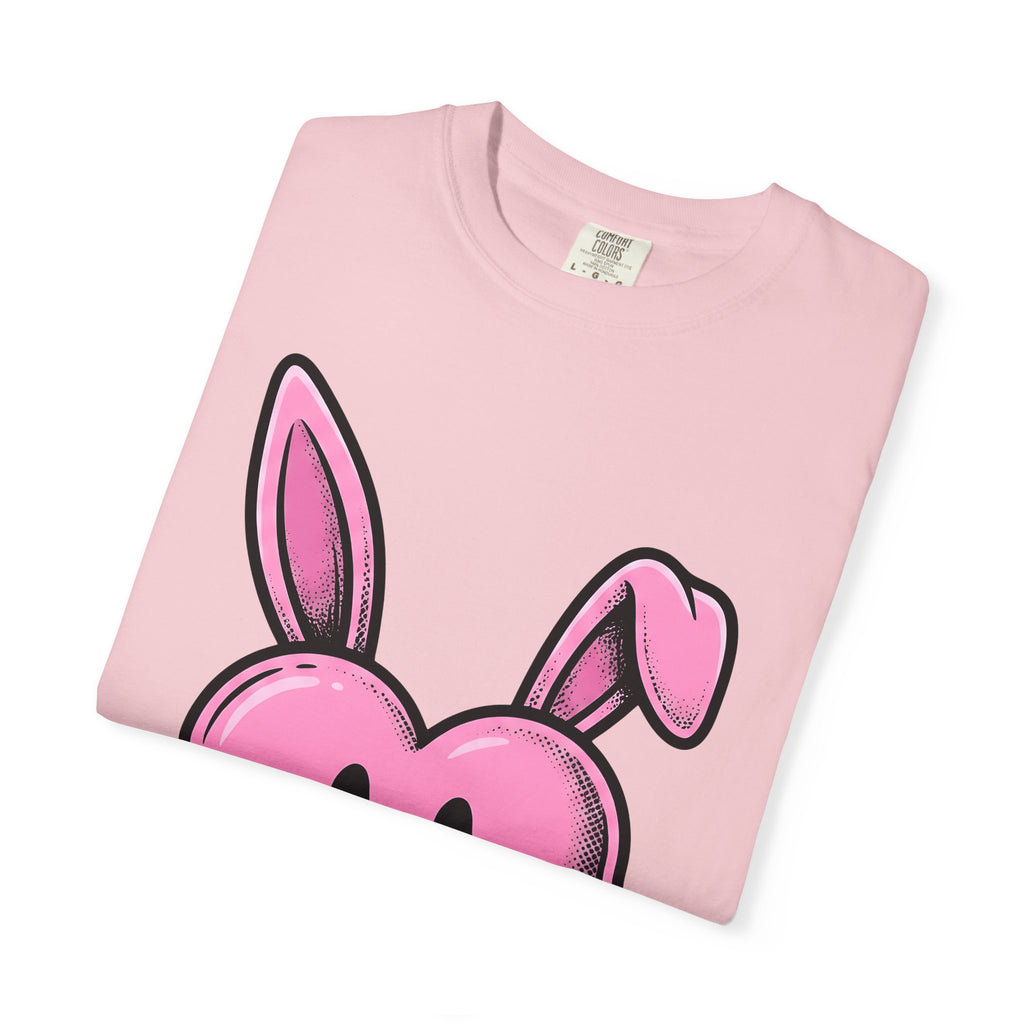 Bunny Heart Shirt Easter Kawaii Gift Women Cartoon Tee Rabbit T-Shirt Easter Fan Cute Tshirt Adorable Illustration Pop Art Smiley Face
