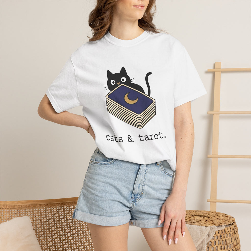 Dark Cat Shirt Cat Occult Gift Women Sweet Tee Black Cat T-Shirt Cat Fan Cat Tshirt Mystic Graphic Clean Oracle Cards Tshirt
