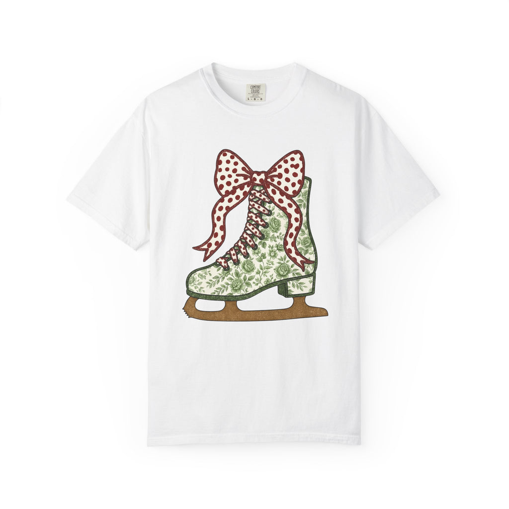 Ice Skating Shoe Shirt Christmas Frost Gift Women Nostalgic Tee Skate T-Shirt Xmas Fan Winter Tshirt Frosty Graphic Line Art Spotted Ribbon