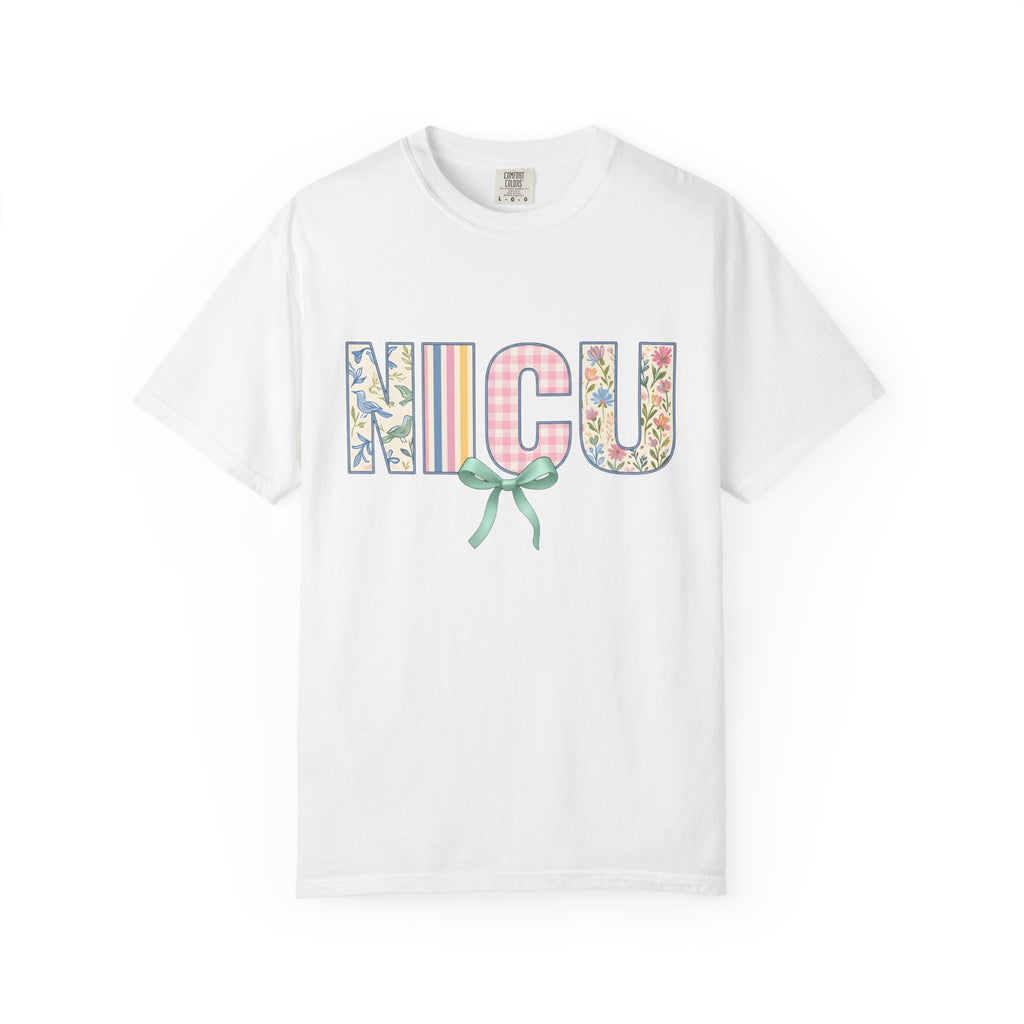 Floral Initial Letters Shirt Nurses Clinic Gift Women Vintage Tee Monogram T-Shirt Nurse Enthusiast Retro Tshirt Medical Graphic Light Tones