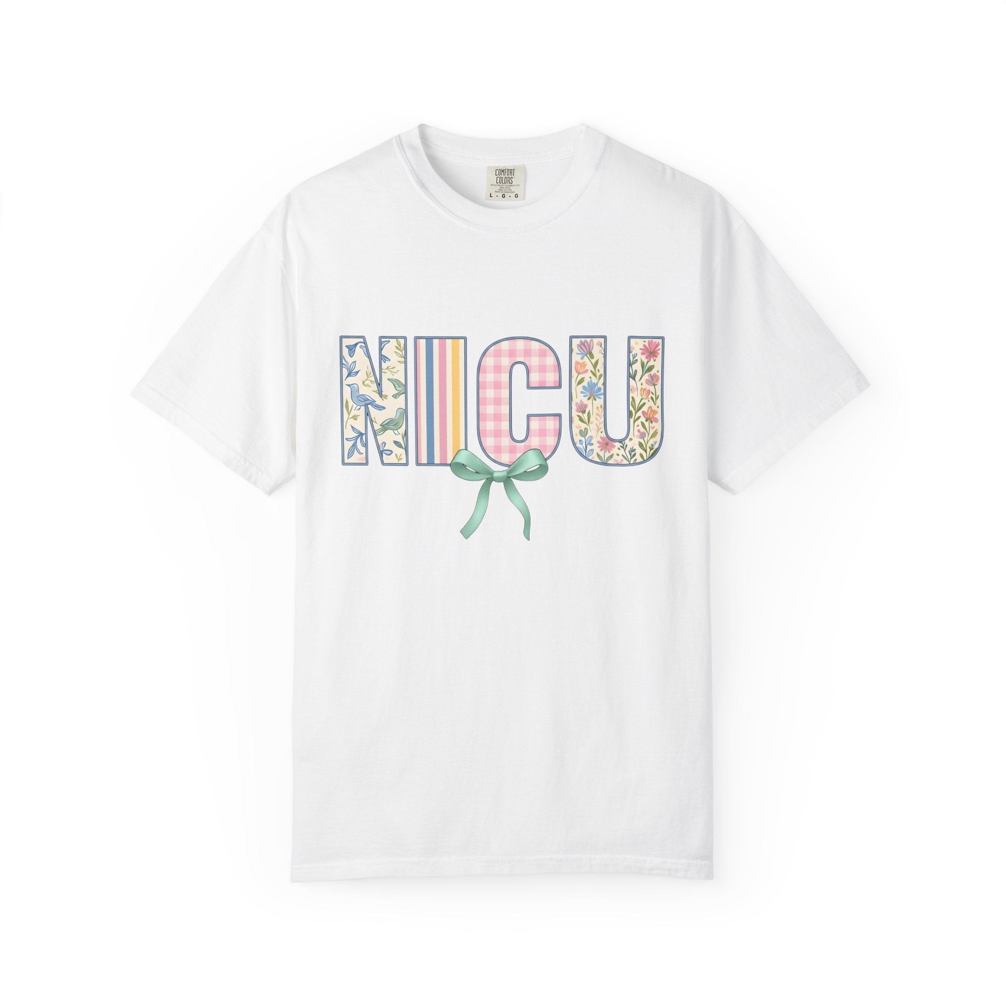 Floral Initial Letters Shirt Nurses Clinic Gift Women Vintage Tee Monogram T-Shirt Nurse Enthusiast Retro Tshirt Medical Graphic Light Tones