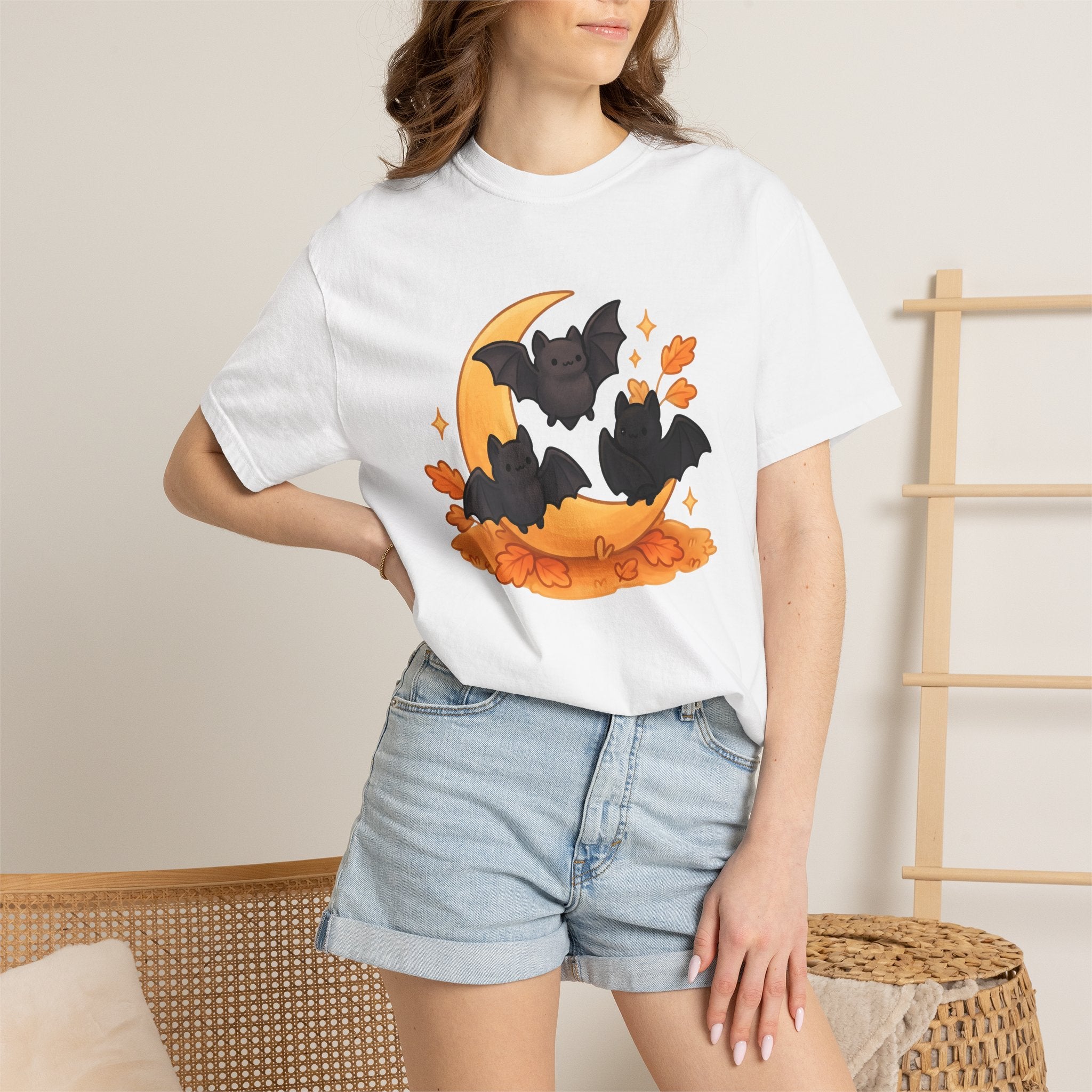 Cute Bats Shirt Halloween Autumn Gift Women Kawaii Tee Flying Fox T-Shirt Halloween Fan Cute Illustration Fall Graphic Hand Drawn Crescent