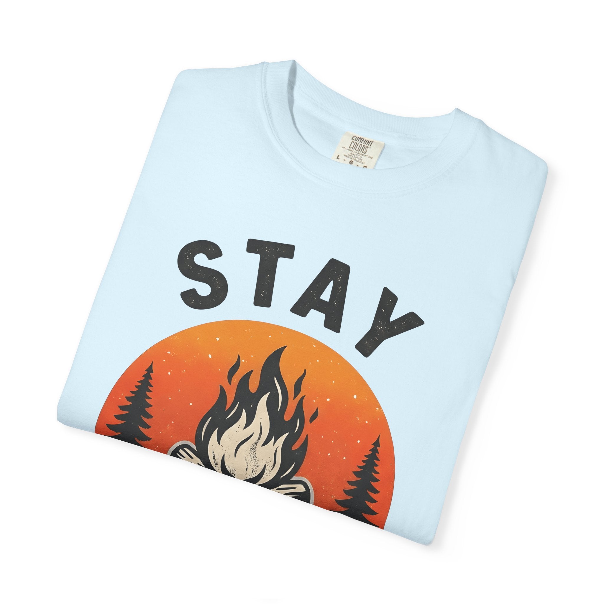 Campfire Graphic Shirt Camping Nature Gift Women Vintage Tee Bonfire T-Shirt Camper Fan Distressed Tshirt Wilderness Graphic Retro Pine