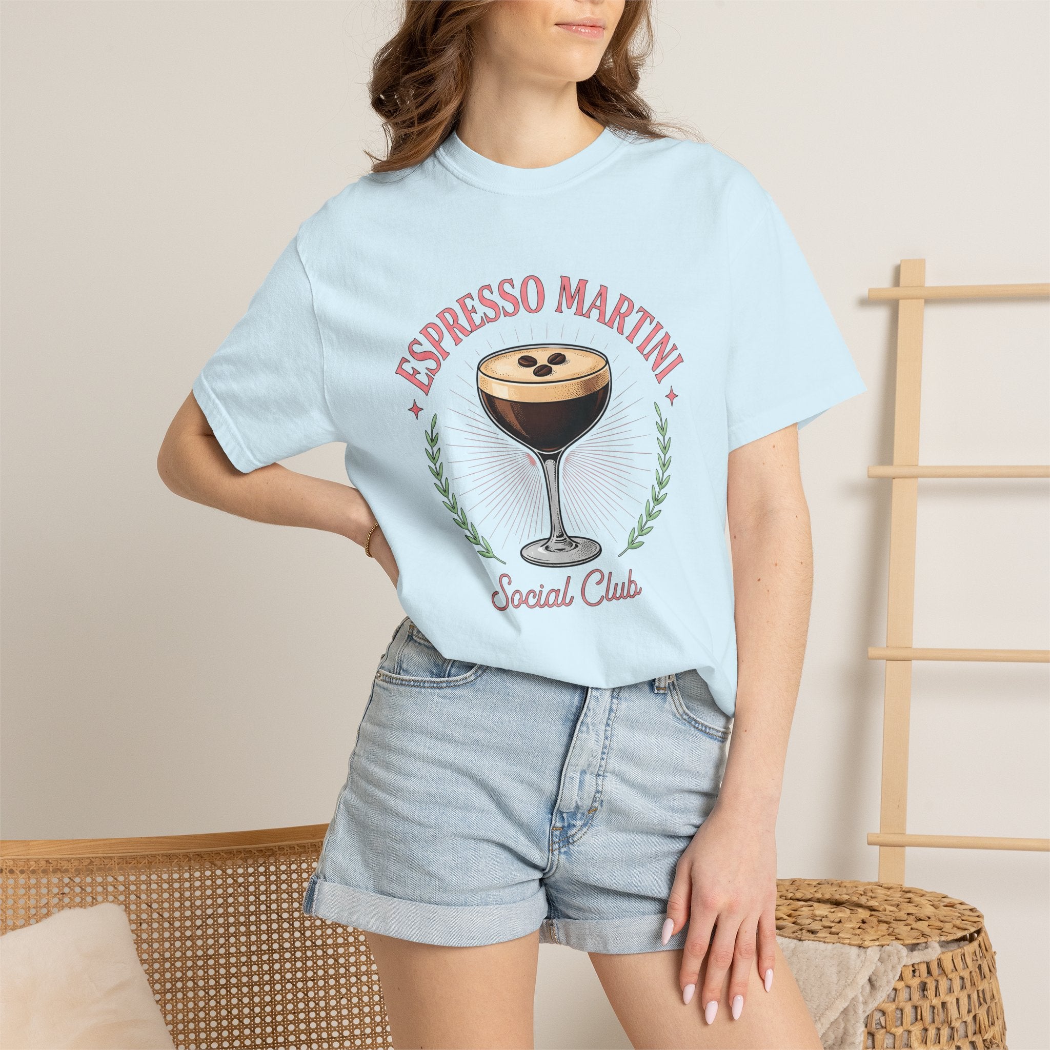 Espresso Martini Shirt Drinks Cocktail Gift Women Vintage Tee Martini T-Shirt Beverage Fan Retro Tshirt Mixed Drink Graphic Hand Drawn