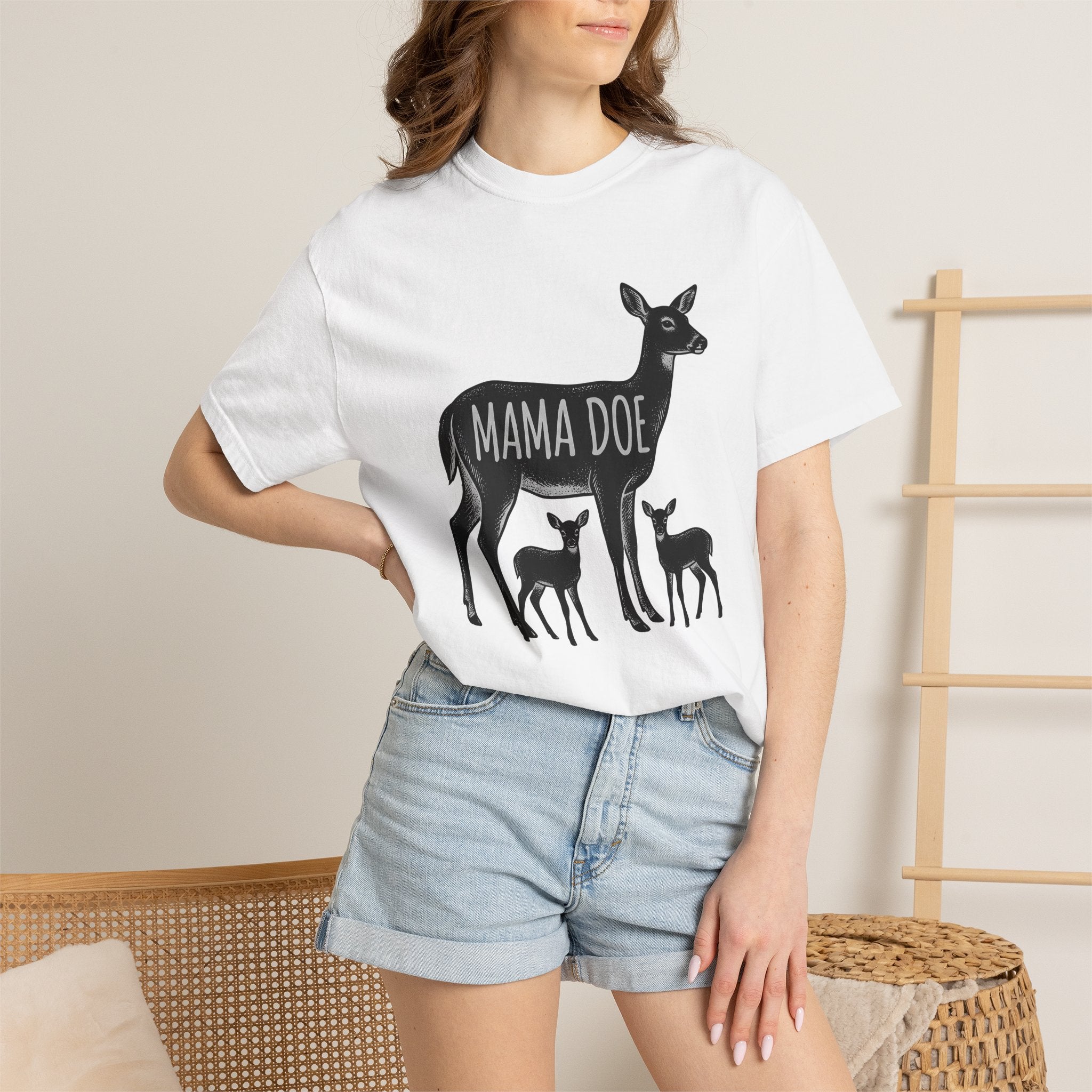 Doe Family Shirt Moms Wildlife Gift Women Retro Tee Deer Family T-Shirt Motherhood Fan Vintage Tshirt Wildlife Graphic Sketch Baby Deer