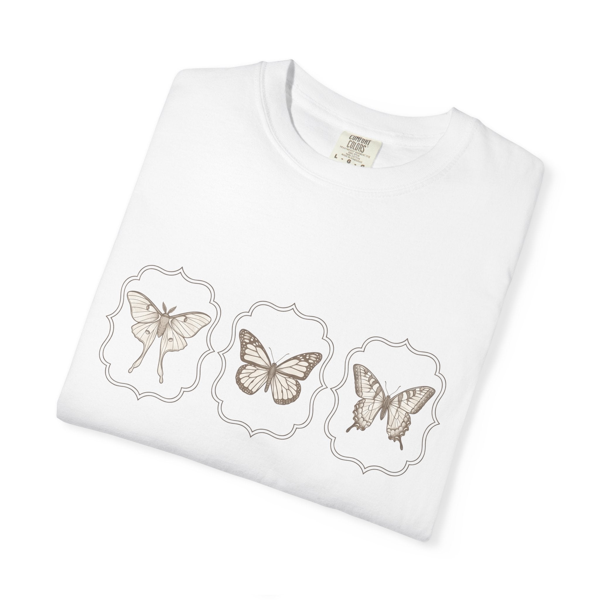 Butterfly Moth Shirt Cottagecore Outdoors Gift Women Sketch Tee Moth T-Shirt Cottagecore Fan Drawing Graphic Simple Vintage Border Tshirt